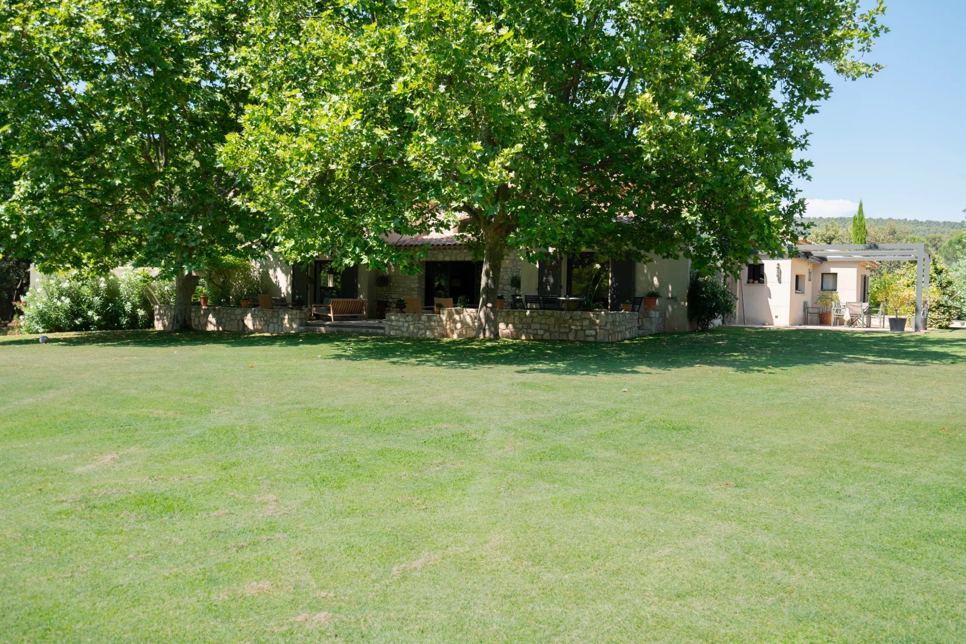 Property in Aix-en-Provence North, Provence-Alpes-Côte d’Azur – France – BVI78563