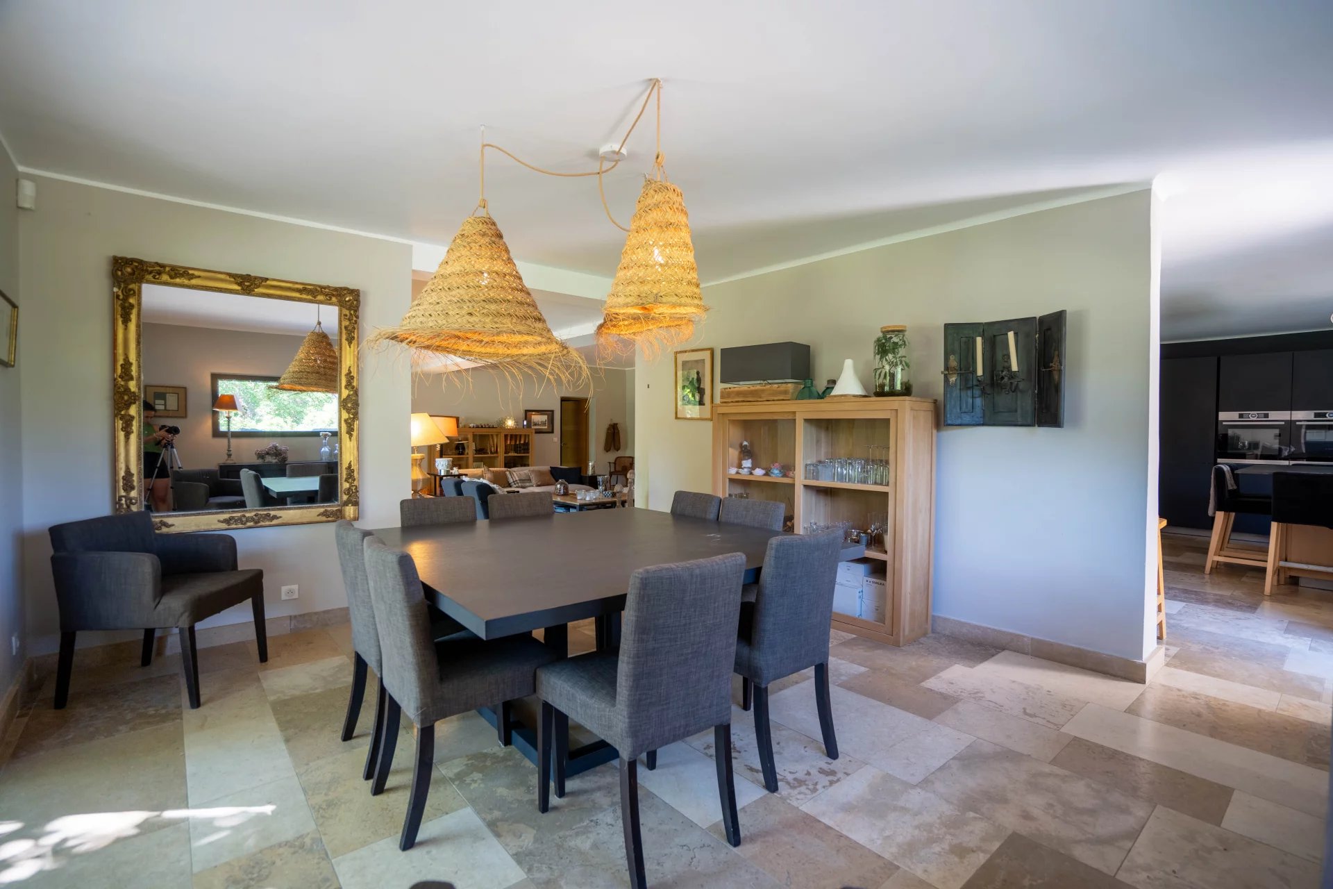 Property in Aix-en-Provence North, Provence-Alpes-Côte d’Azur – France – BVI78563