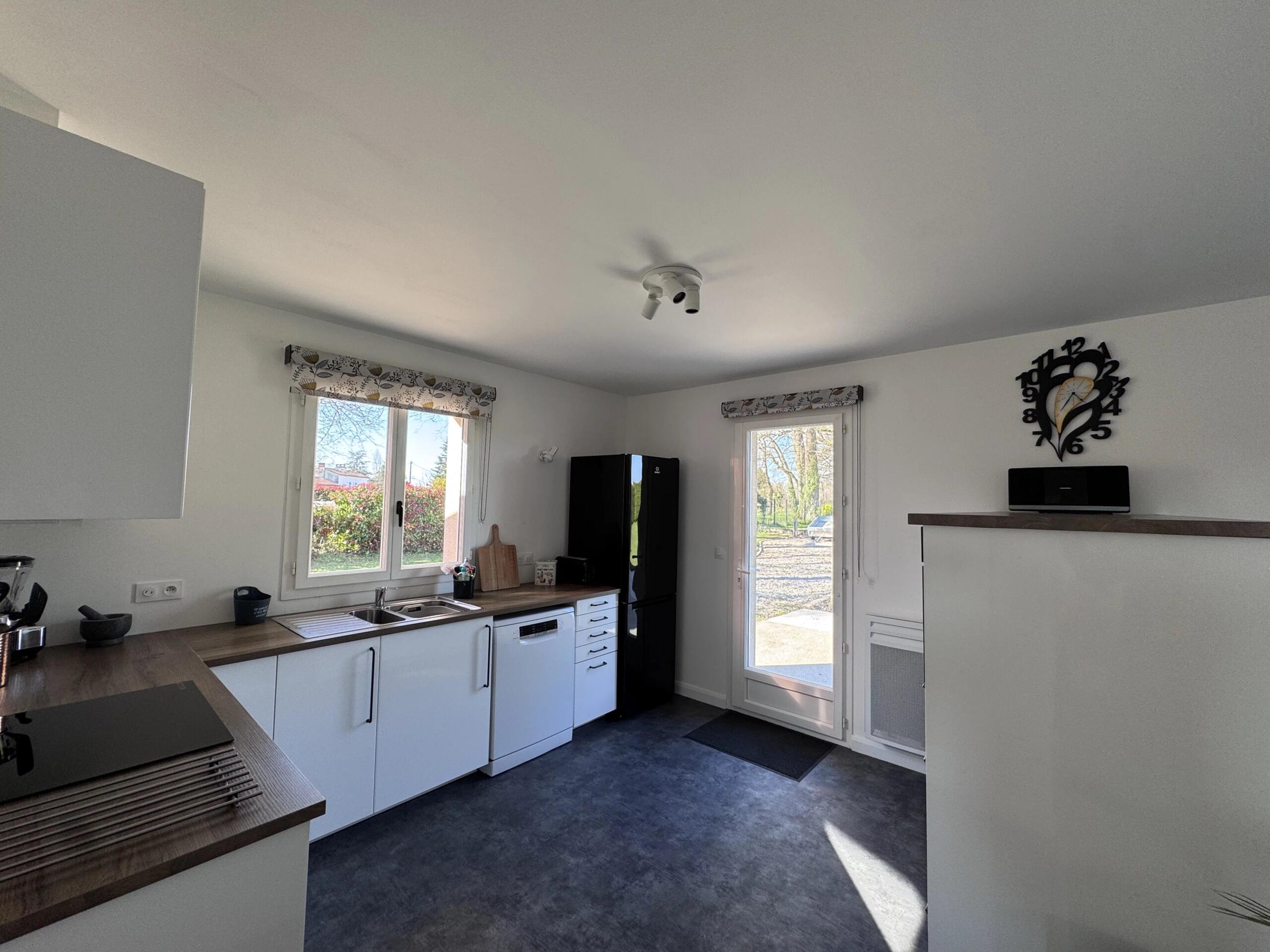 Modern bungalow close to Jarnac, Poitou-Charentes – France – BVI84947