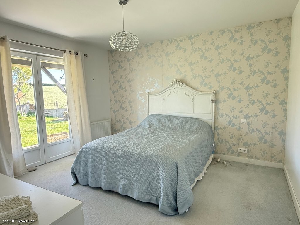 2 bedroom House in Civray, France – r7453