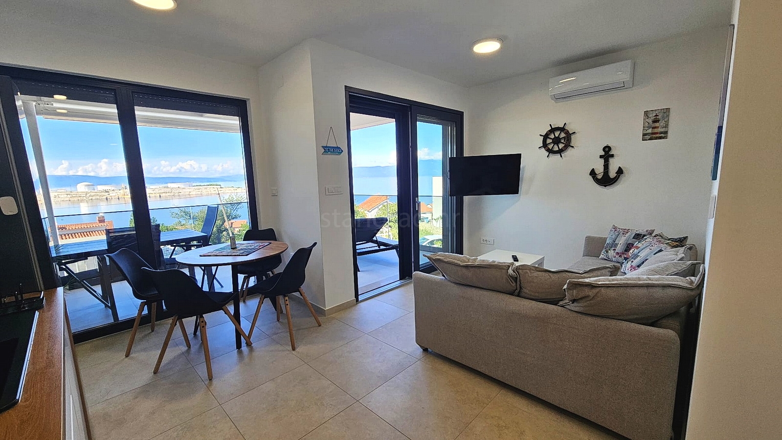 2 bedroom apartment in Omišalj, Croatia – 103639