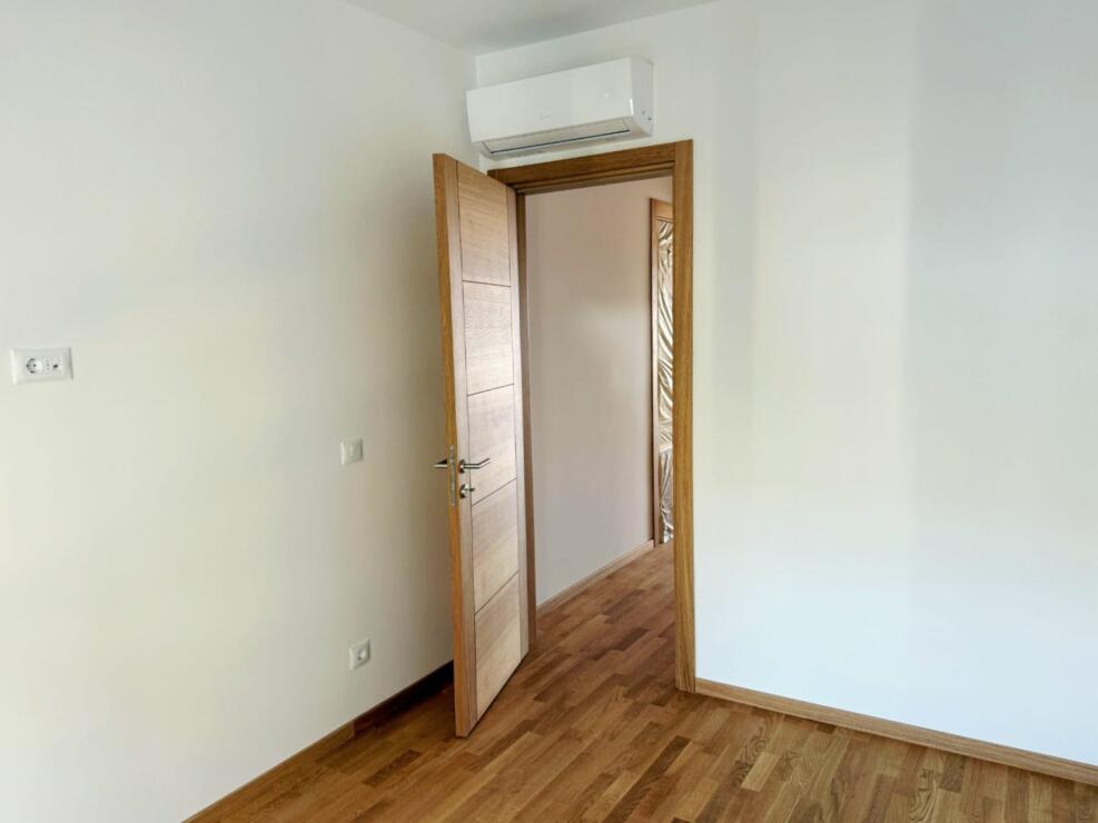 Beachfront Apartment in Bečići (750 m to Blue Flag Beach)