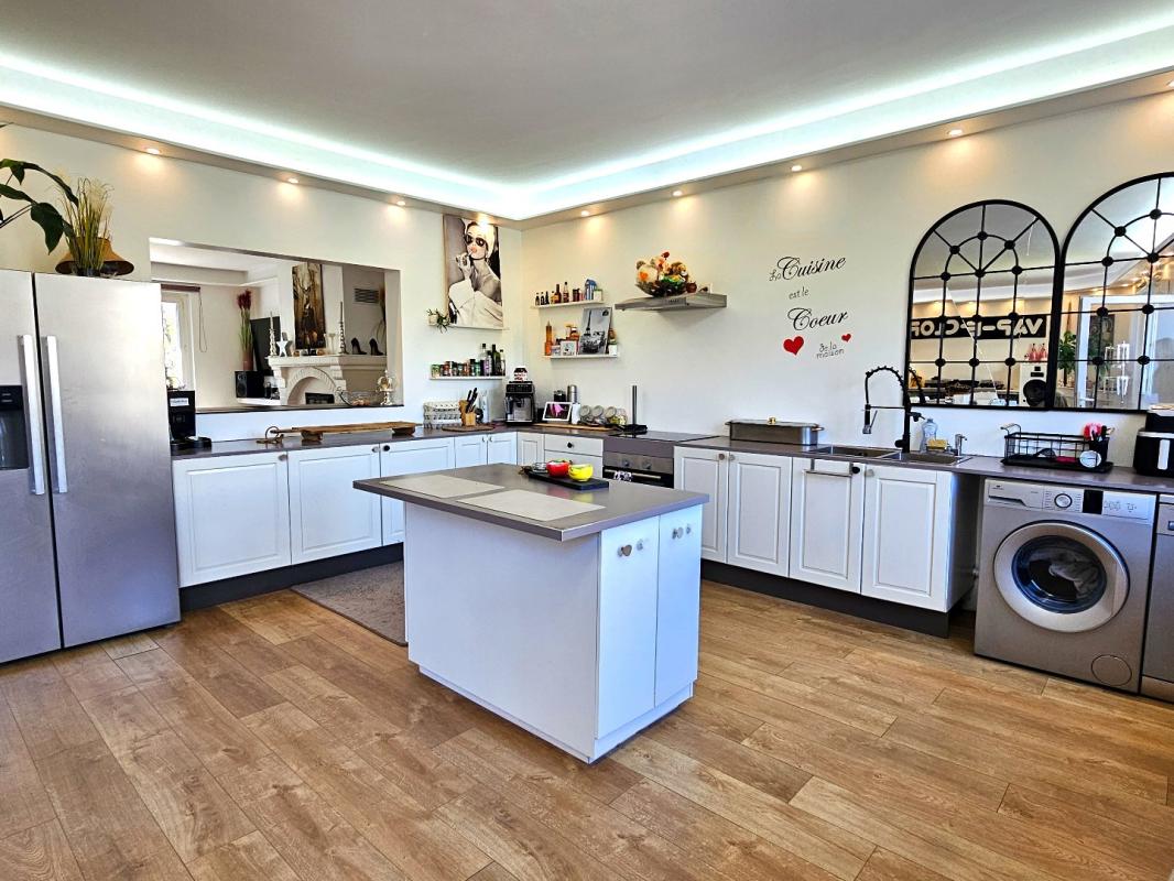 5 bedroom maison in Montferrier, Ariège, France