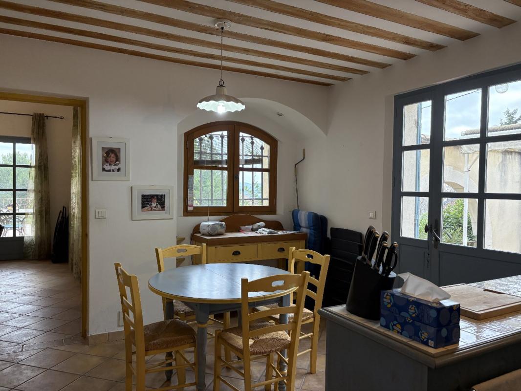 2 bedroom maison in Aramon, Gard, France