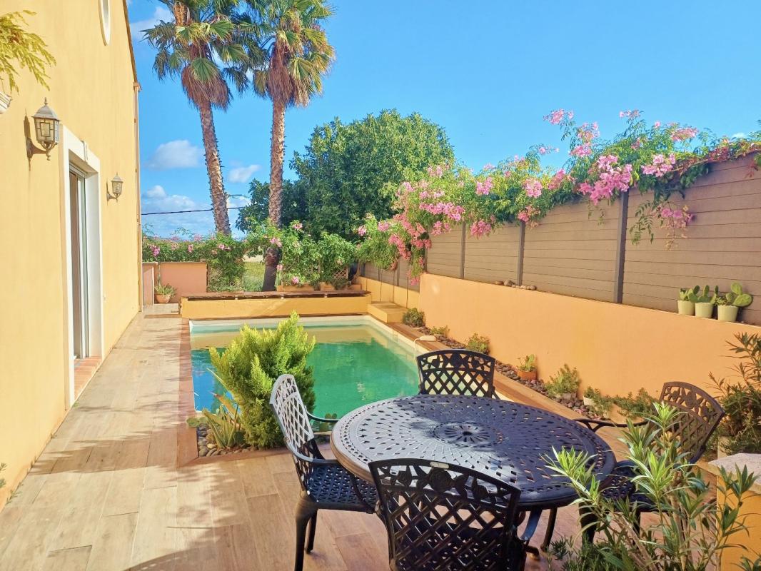 4 bedroom villa in Puissalicon, Hérault, France