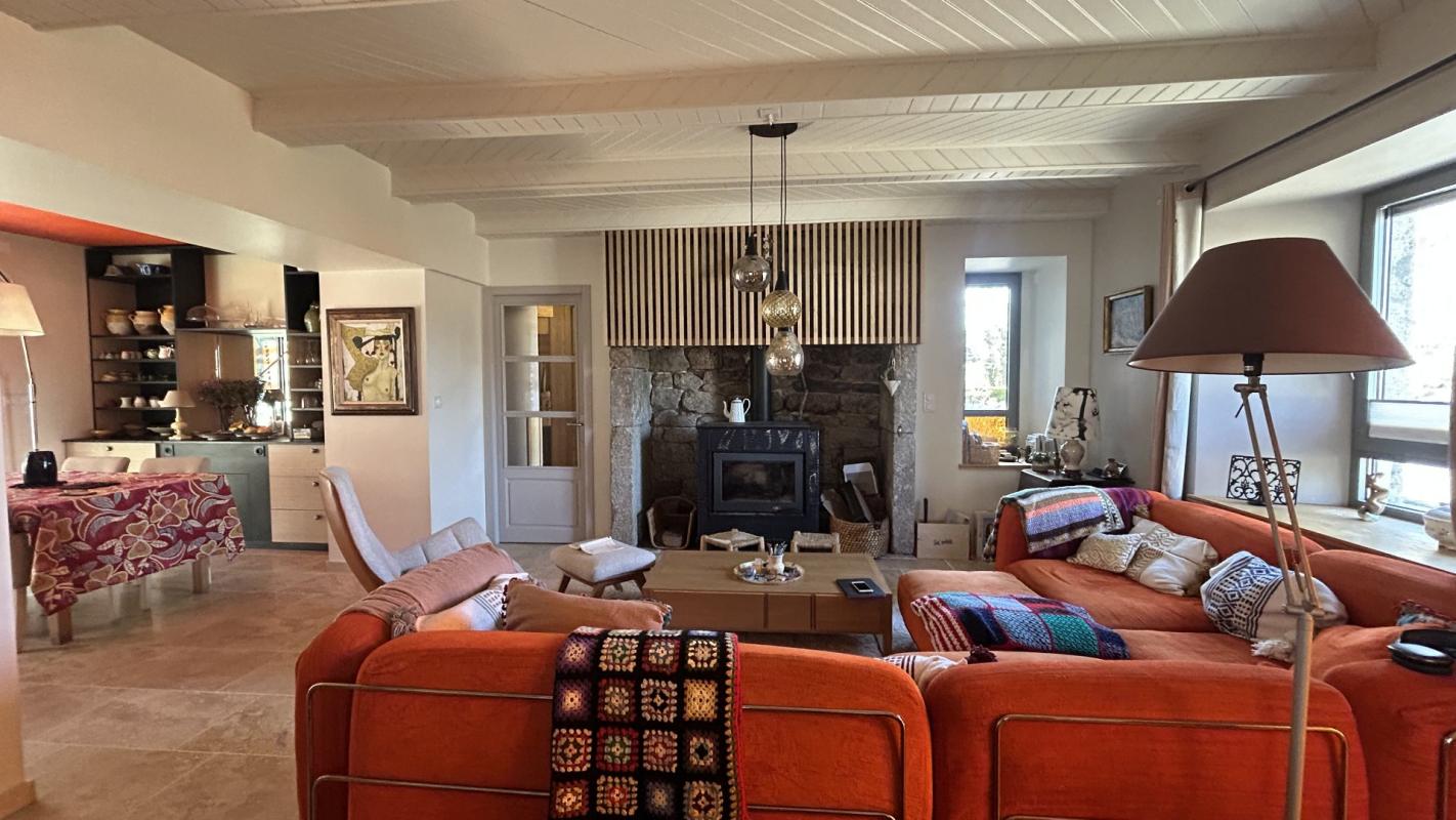 4 bedroom maison in Sainte Genevieve Sur Argence, Aveyron, France