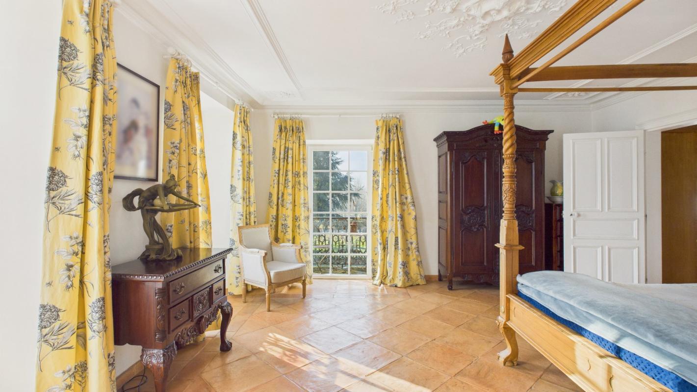 9 bedroom manoir in Mur De Barrez, Aveyron, France