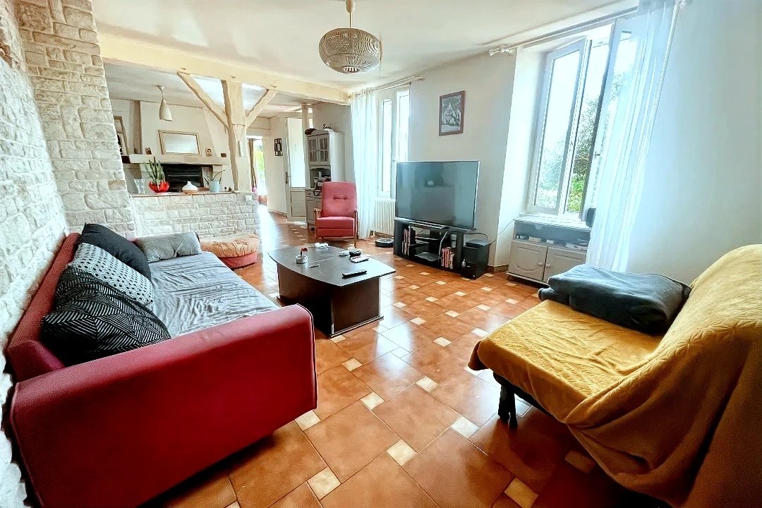 4 bedroom maison de campagne in Trizay, Charente-Maritime, France
