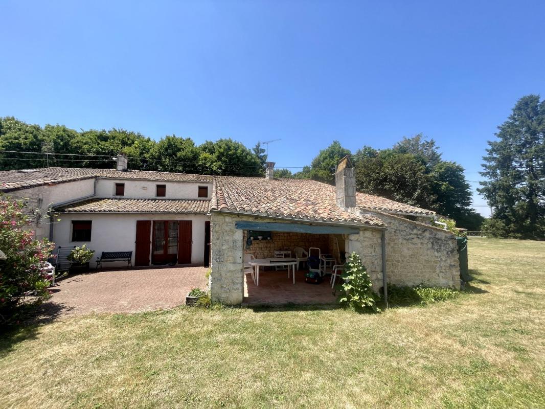 6 bedroom maison in Balanzac, Charente-Maritime, France