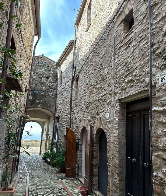 Bargain Fully Furnished Property in Italy Only €30,000