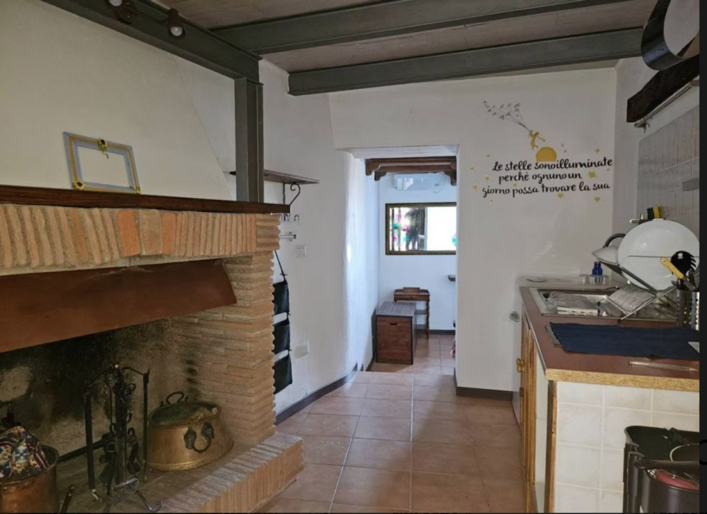 Bargain Fully Furnished Property in Italy Only €30,000