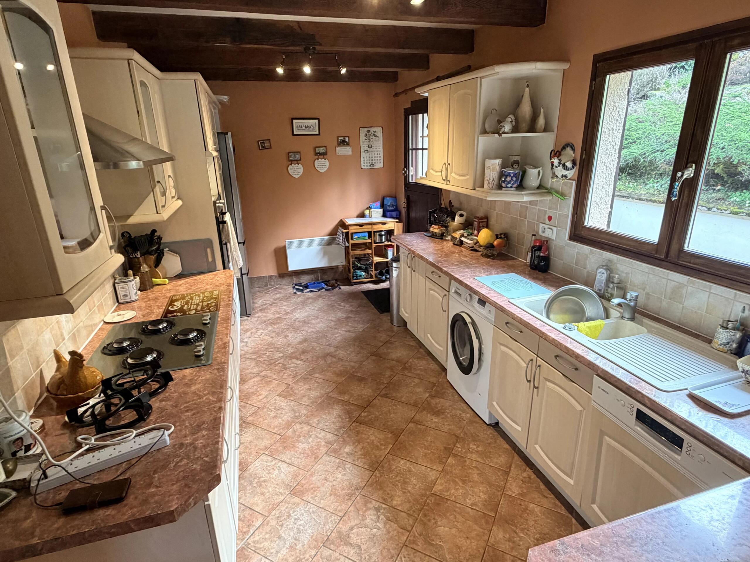 Breathtaking lake views paired with a detached bungalow set within beautiful private gardens., Limousin – France – BVI85151
