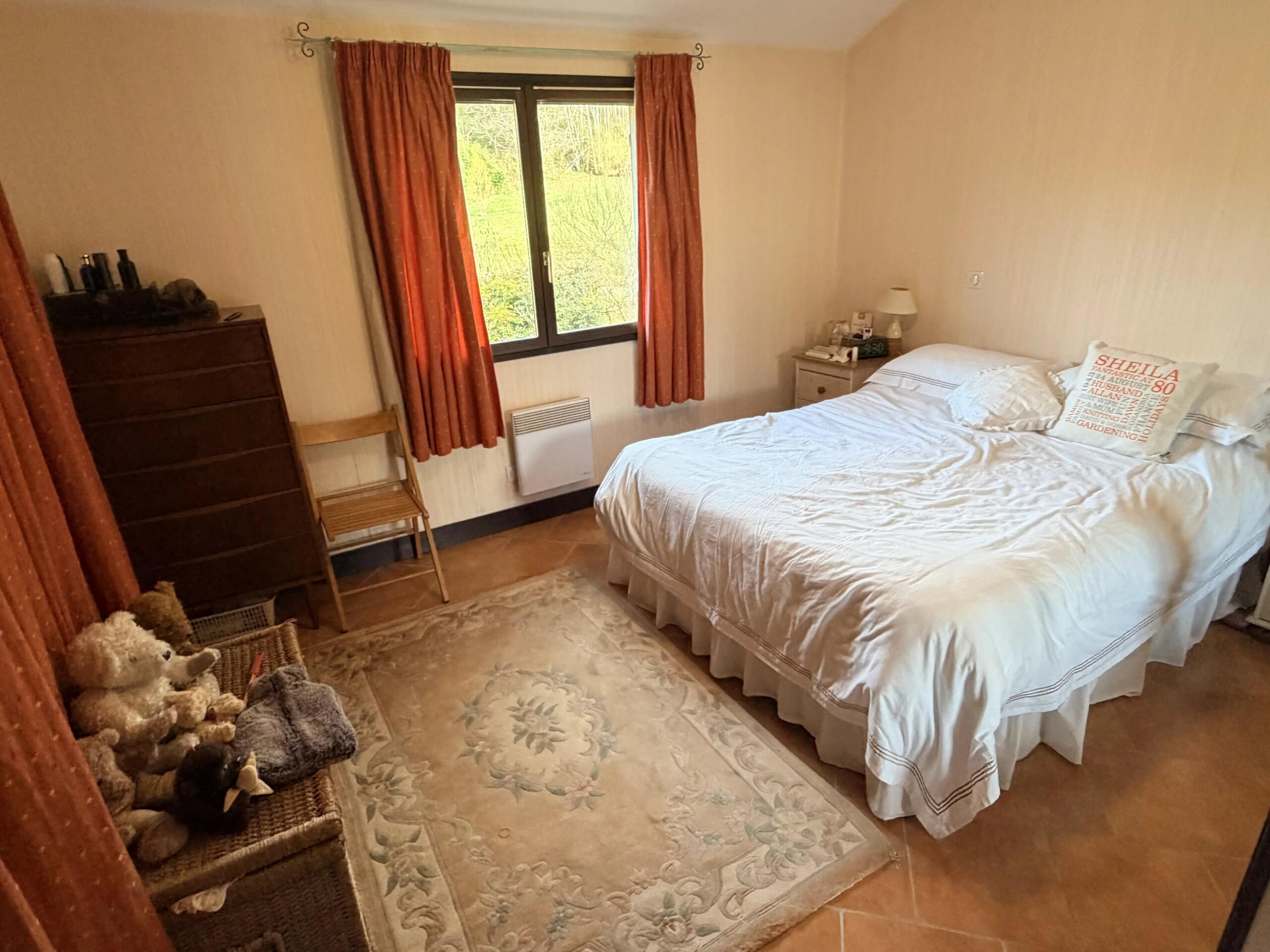Breathtaking lake views paired with a detached bungalow set within beautiful private gardens., Limousin – France – BVI85151