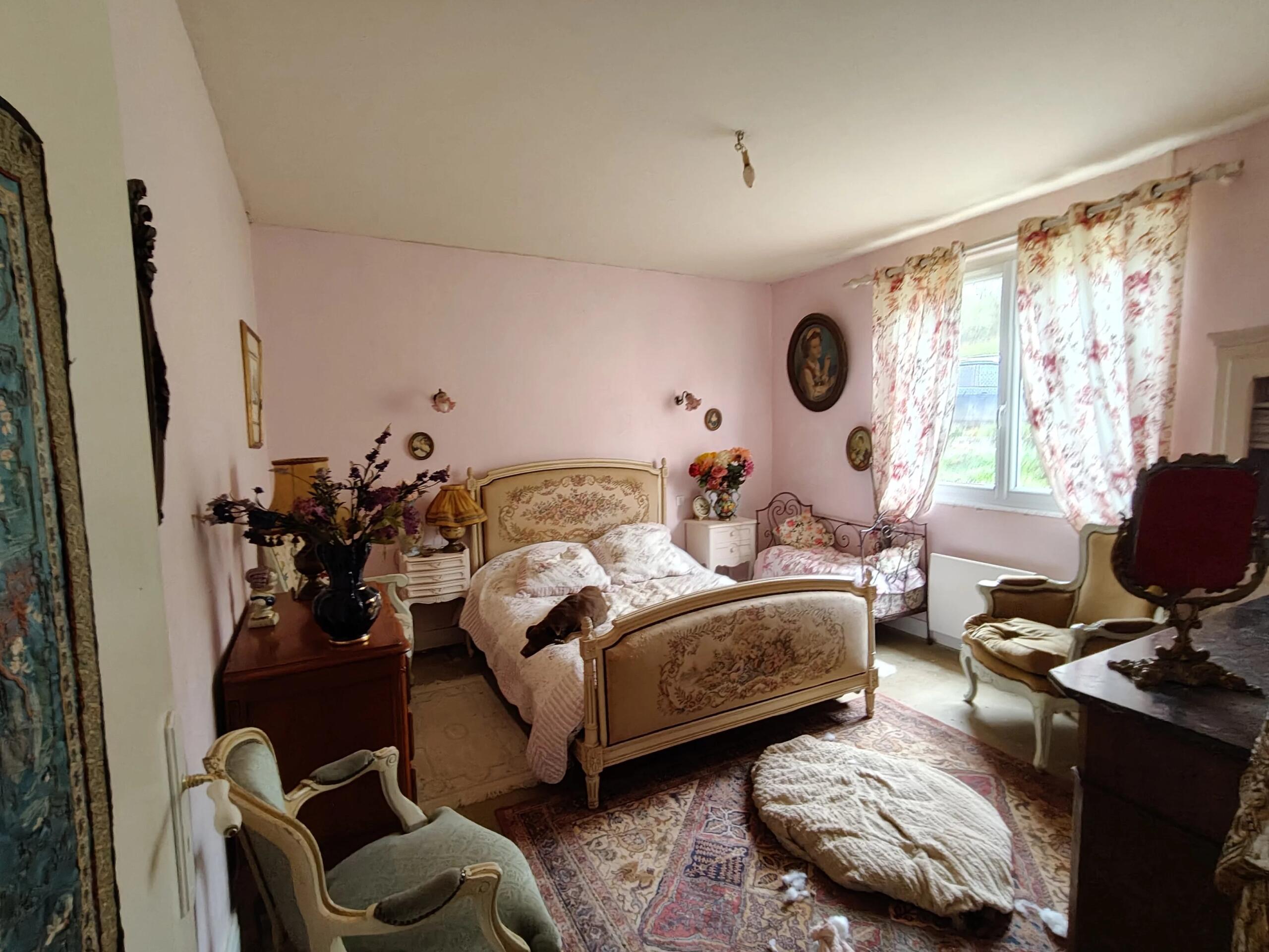 Peaceful Country Property with Guest House and Scenic Views, Poitou-Charentes – France – BVI85274