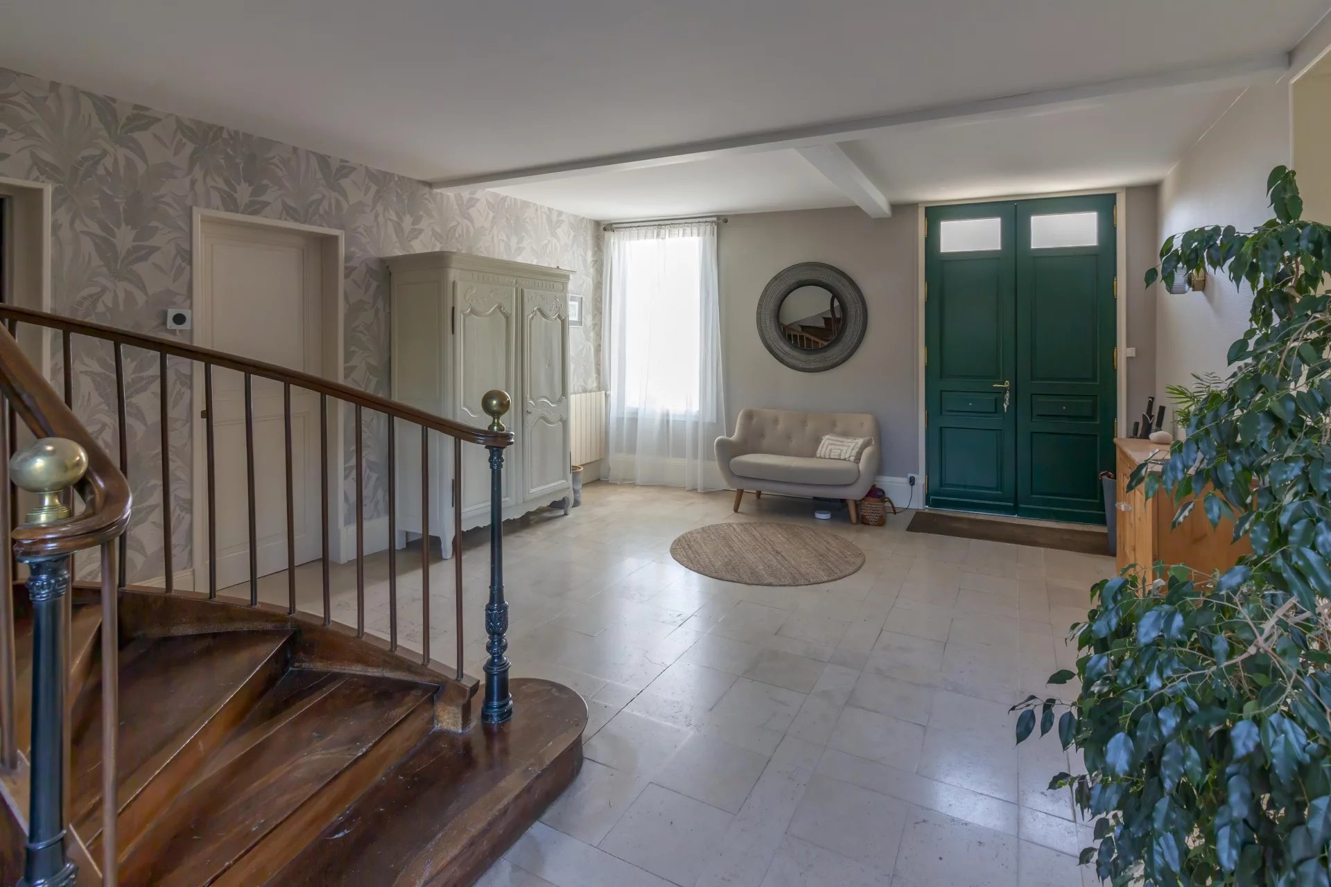 Spacious and elegant townhouse with private walled garden, Poitou-Charentes – France – BVI80057