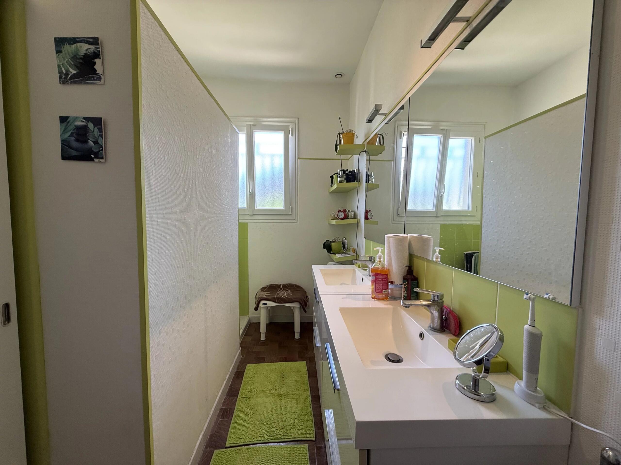 Spacious light-filled countryside home on edge of popular village, Aquitaine – France – BVI84238