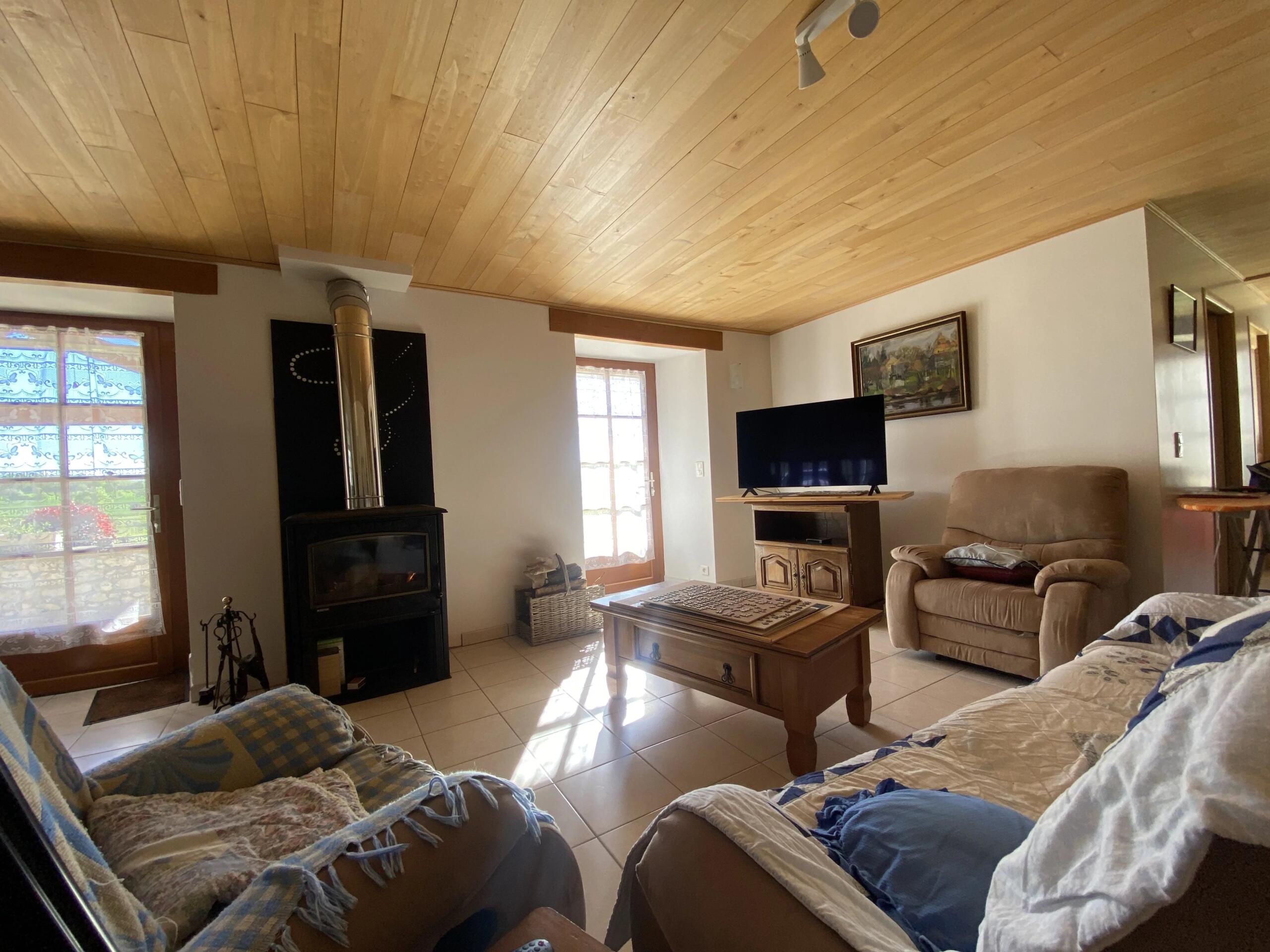 Traditional Stone Property with Two Independent Houses – Ideal for Dual Living, Midi-Pyrénées – France – BVI84304