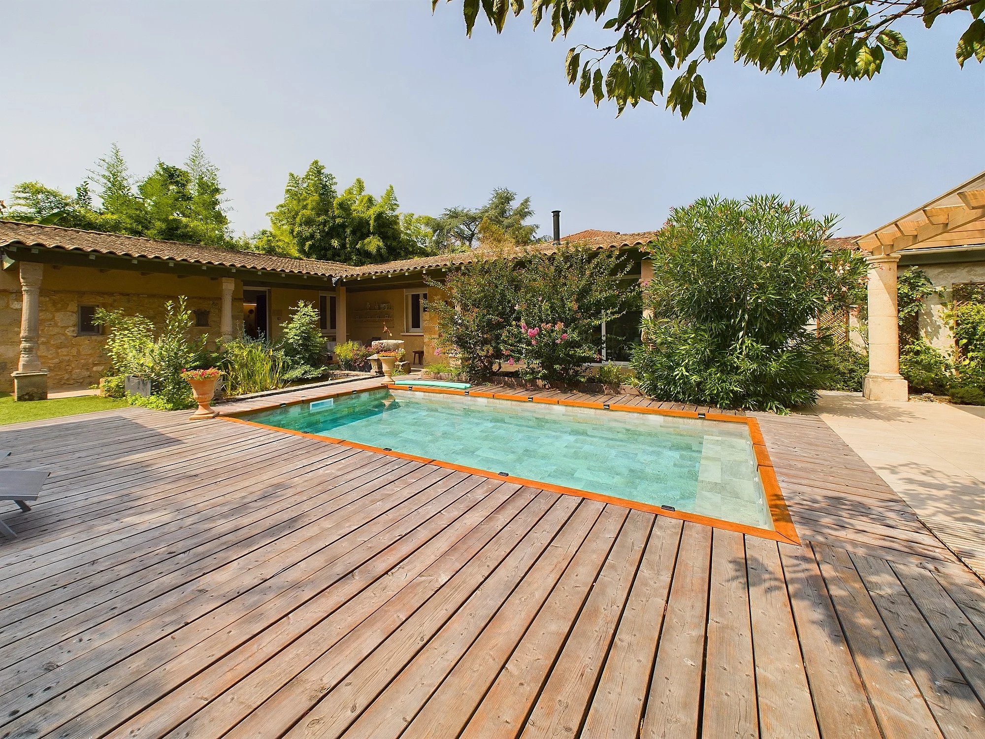 Luxury house with courtyard and swimming pool in Bergerac, Aquitaine – France – BVI76854