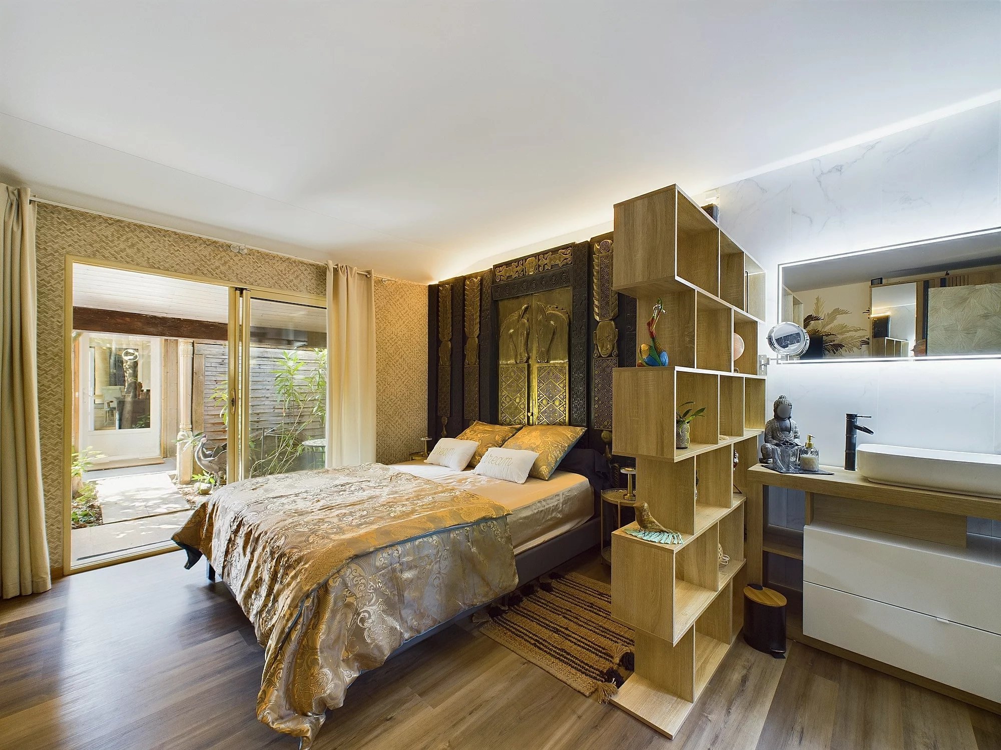 Luxury house with courtyard and swimming pool in Bergerac, Aquitaine – France – BVI76854