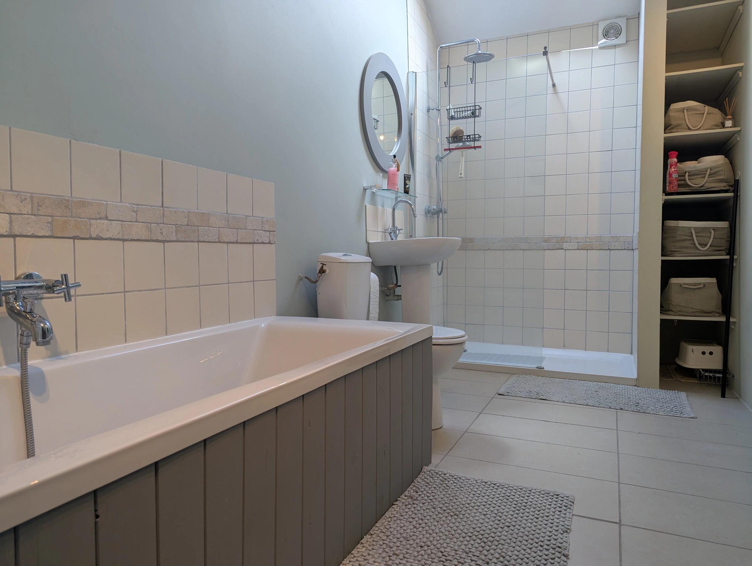 Breathtaking, renovated five-bedroom property with a heated pool and a large barn, Poitou-Charentes – France – BVI85261