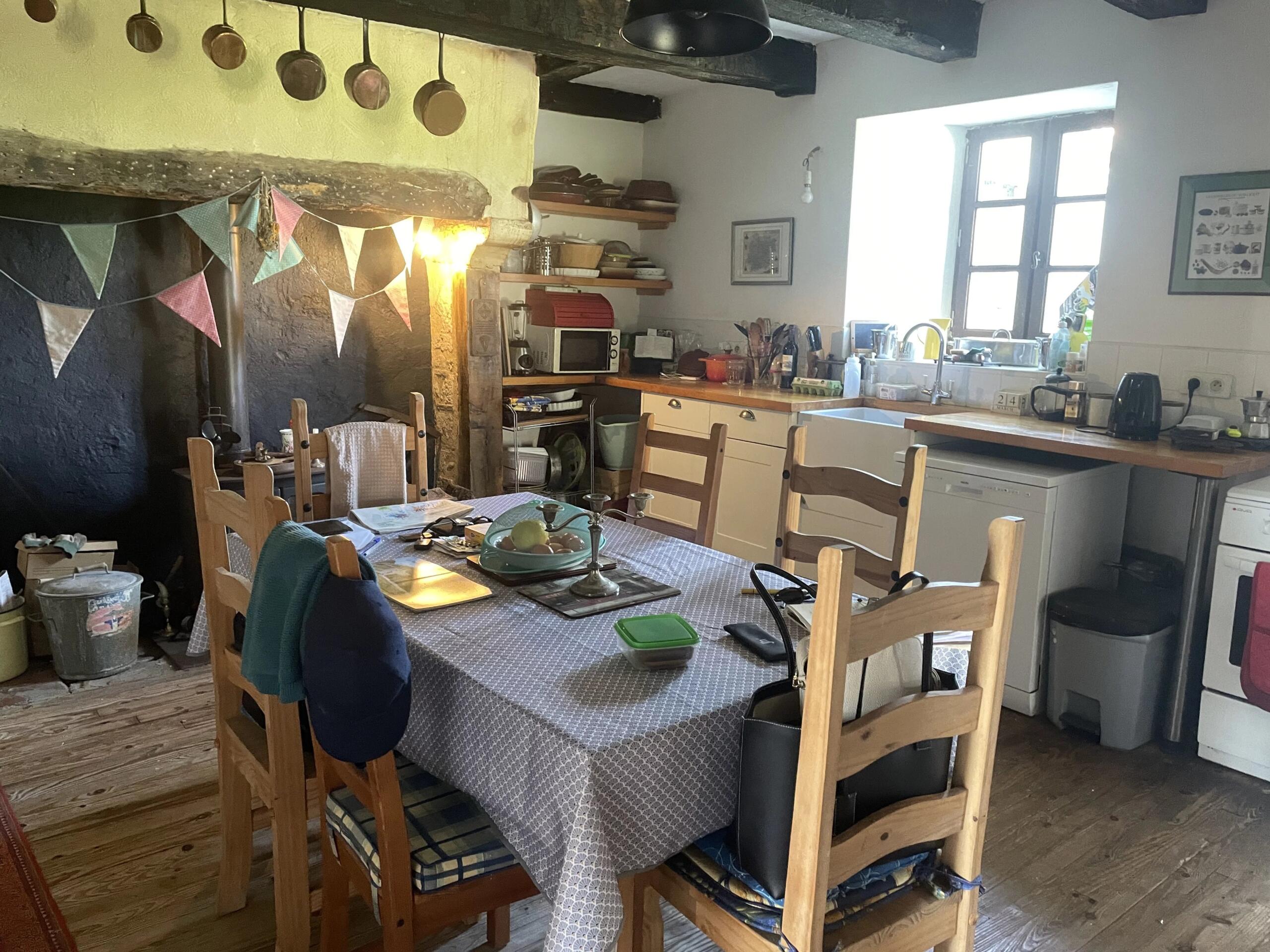 House in the countryside set in a fabulous position, Aquitaine – France – BVI85241