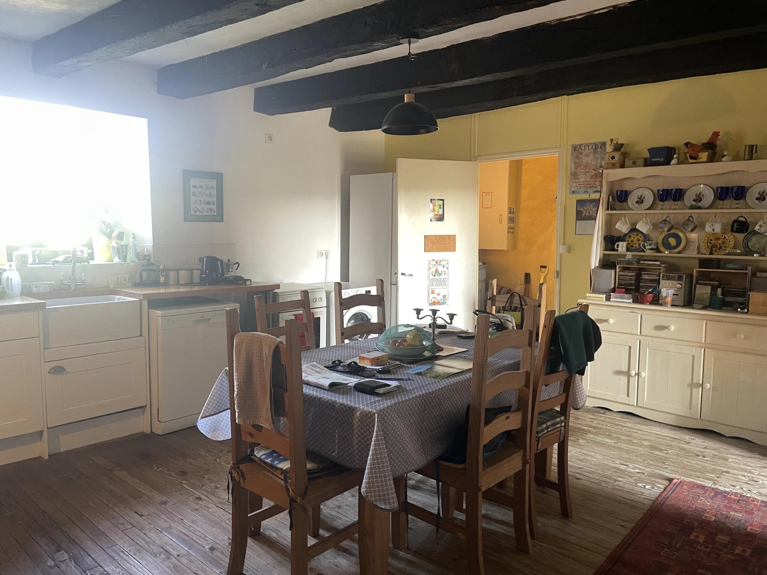 House in the countryside set in a fabulous position, Aquitaine – France – BVI85241