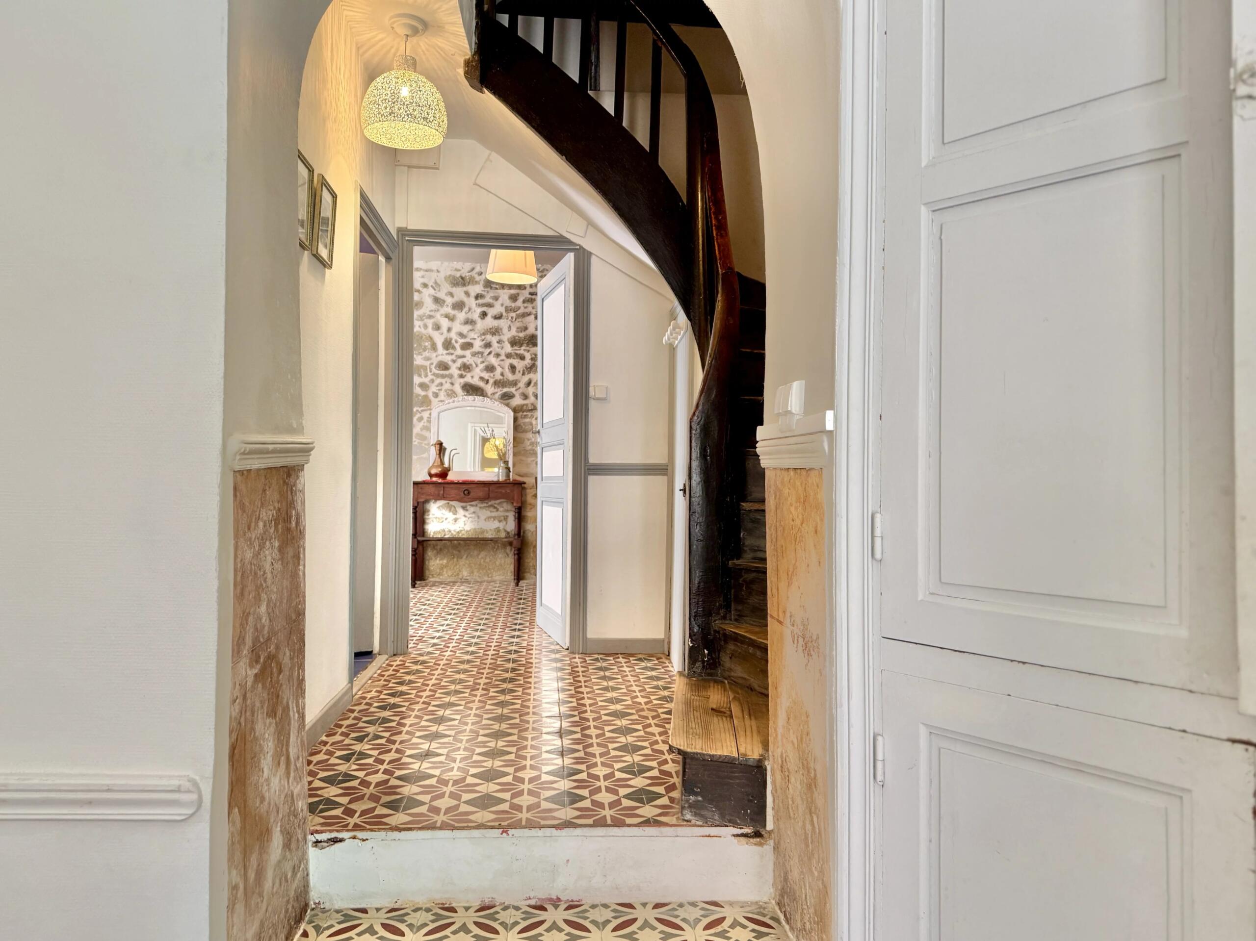 Charming character 2 bedroom, 2 bathroom village house, Languedoc-Roussillon – France – BVI76324