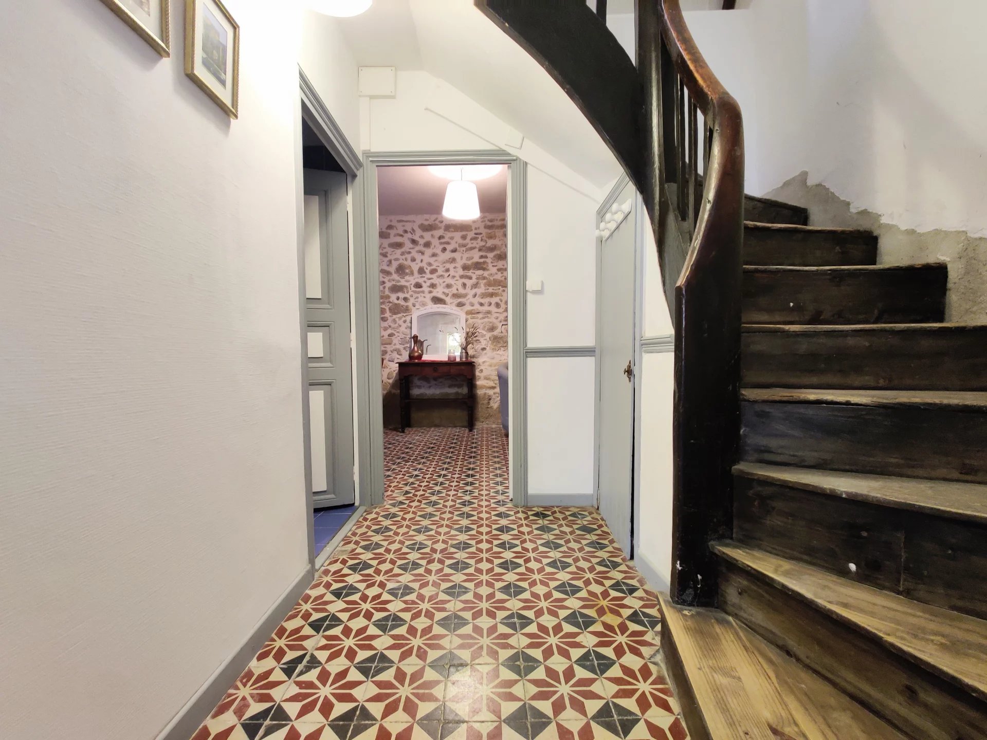 Charming character 2 bedroom, 2 bathroom village house, Languedoc-Roussillon – France – BVI76324