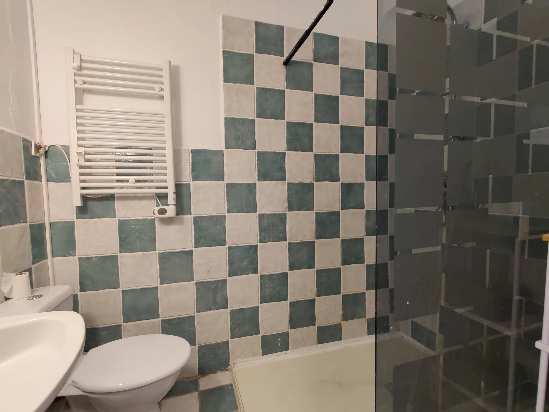 Charming character 2 bedroom, 2 bathroom village house, Languedoc-Roussillon – France – BVI76324