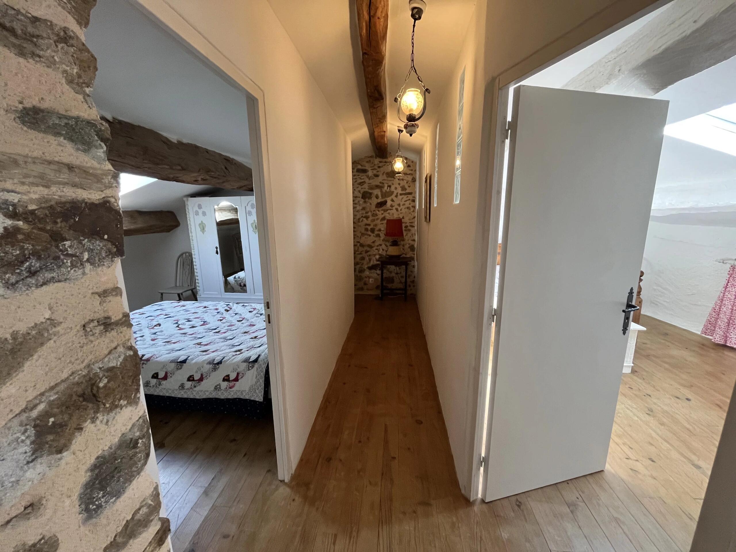 Exquisite fully furnished 4 bed cottage with barn and land, Limousin – France – BVI85096