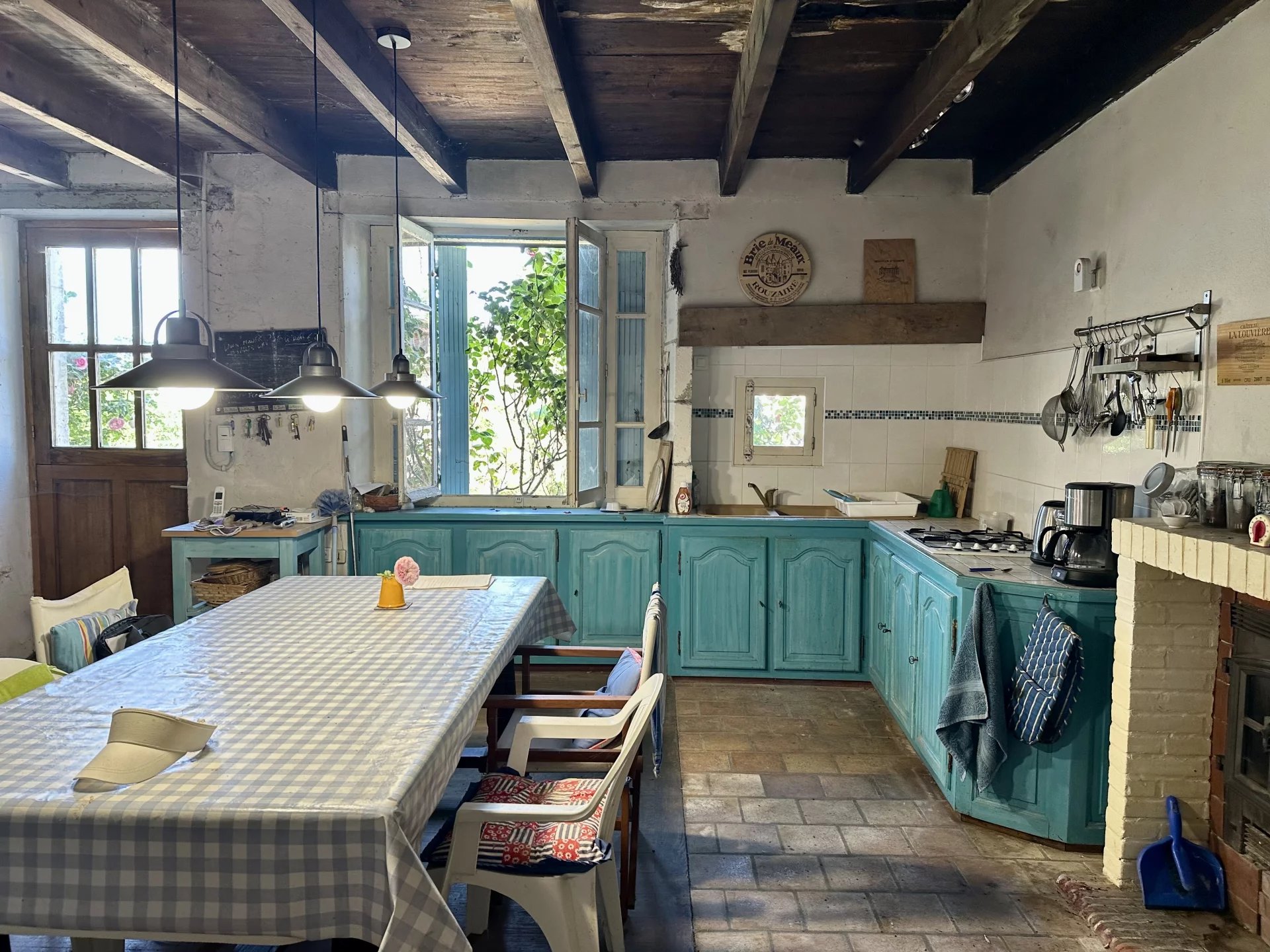 Traditional Charentaise Longere  in need of updating, Poitou-Charentes – France – BVI80860