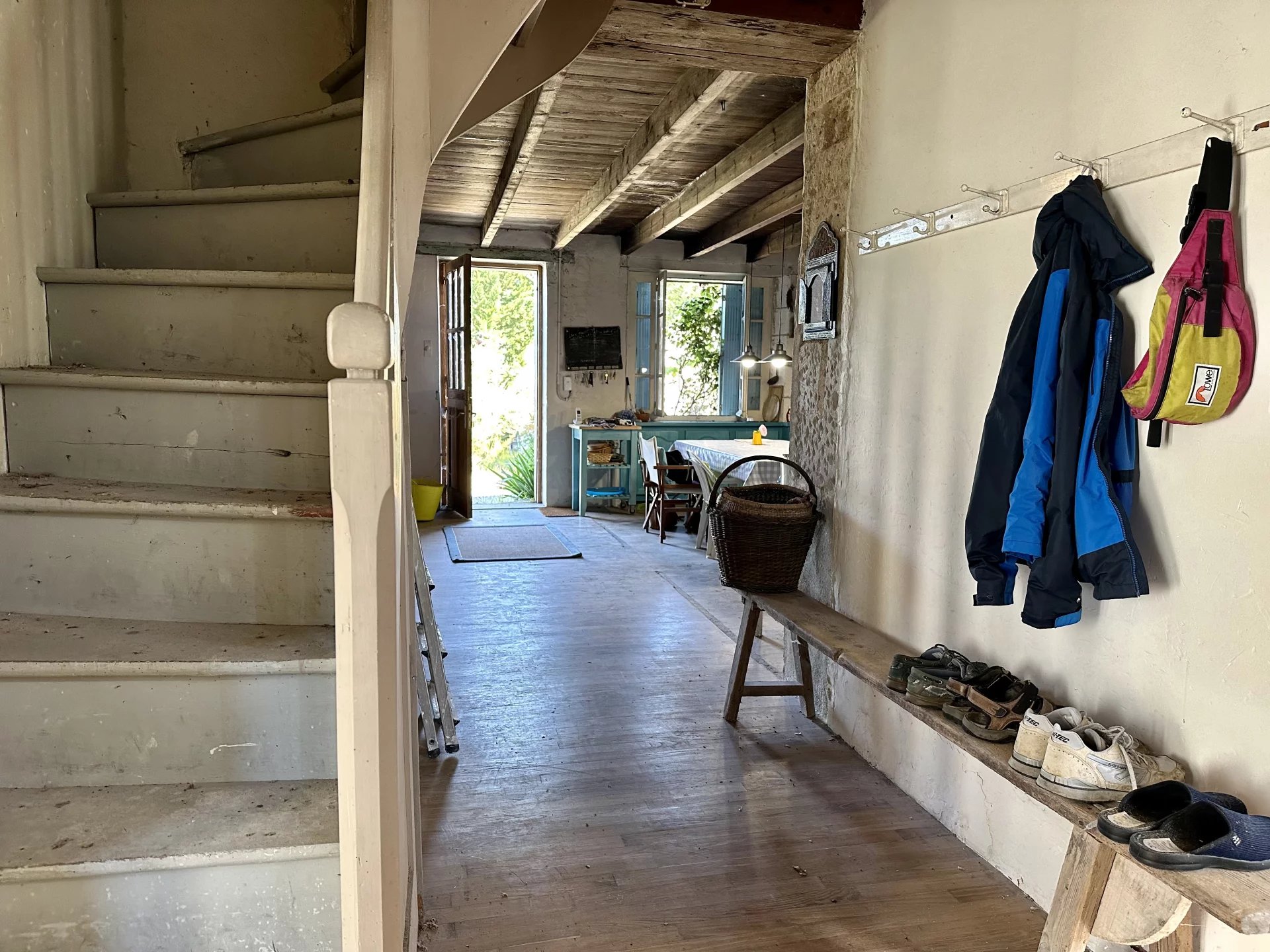 Traditional Charentaise Longere  in need of updating, Poitou-Charentes – France – BVI80860