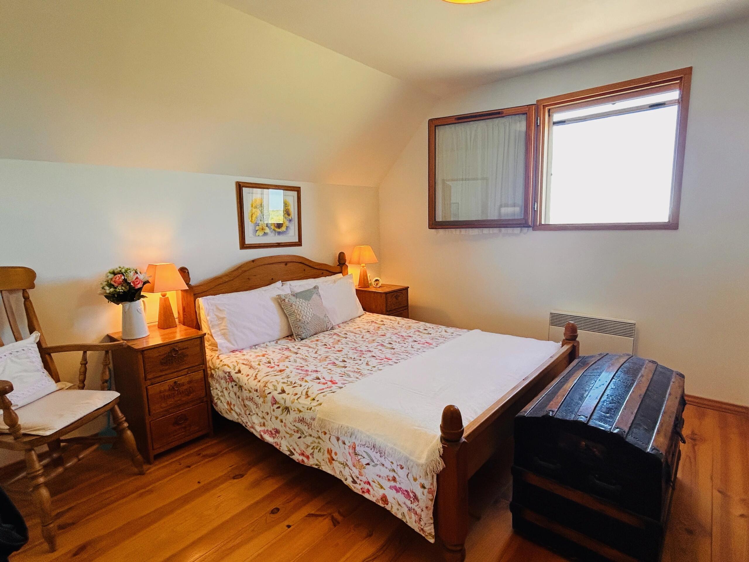 4-bed house with heated pool and superb west-facing views near Gourdon, Lot, Midi-Pyrénées – France – BVI83275