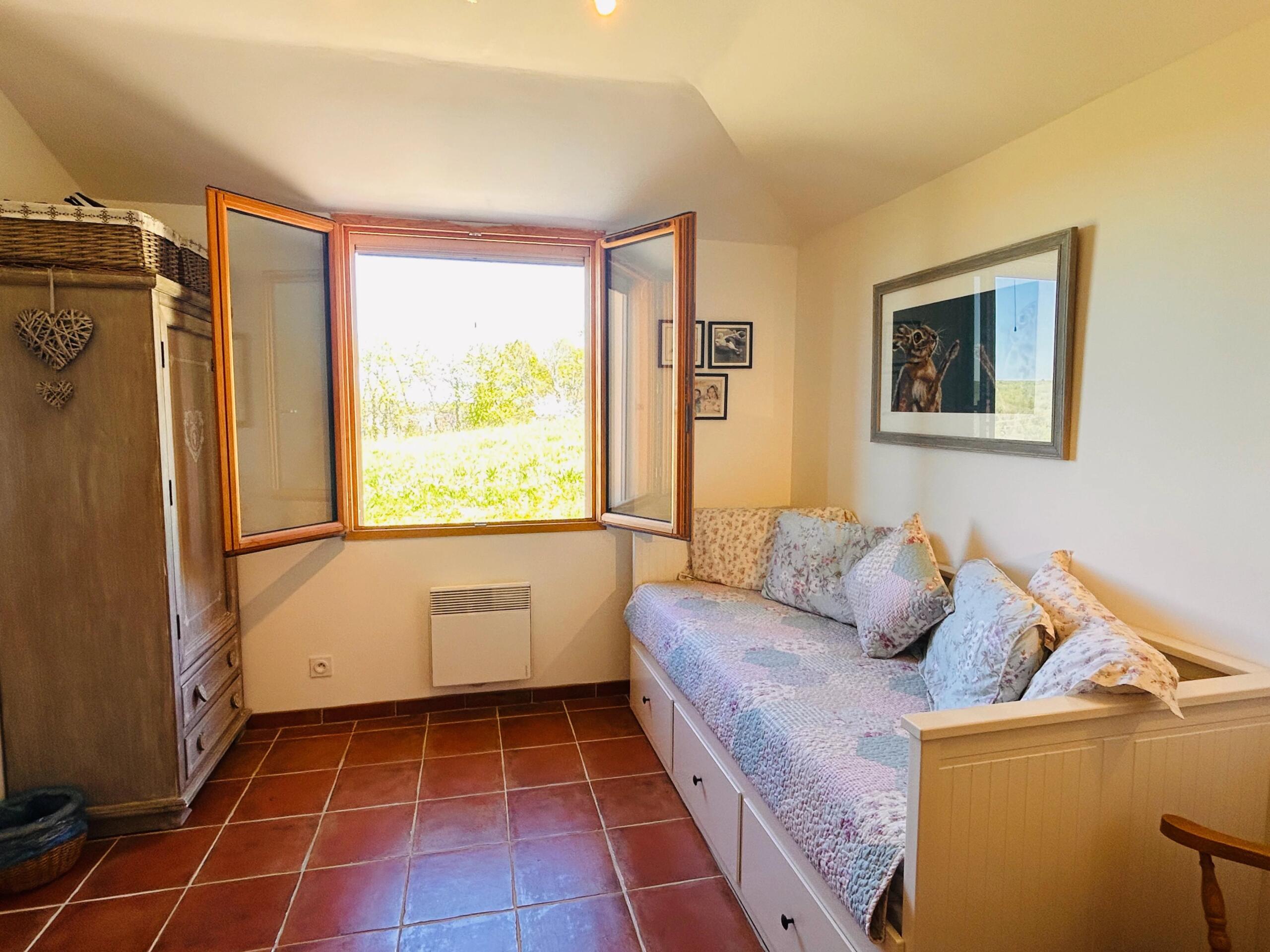 4-bed house with heated pool and superb west-facing views near Gourdon, Lot, Midi-Pyrénées – France – BVI83275