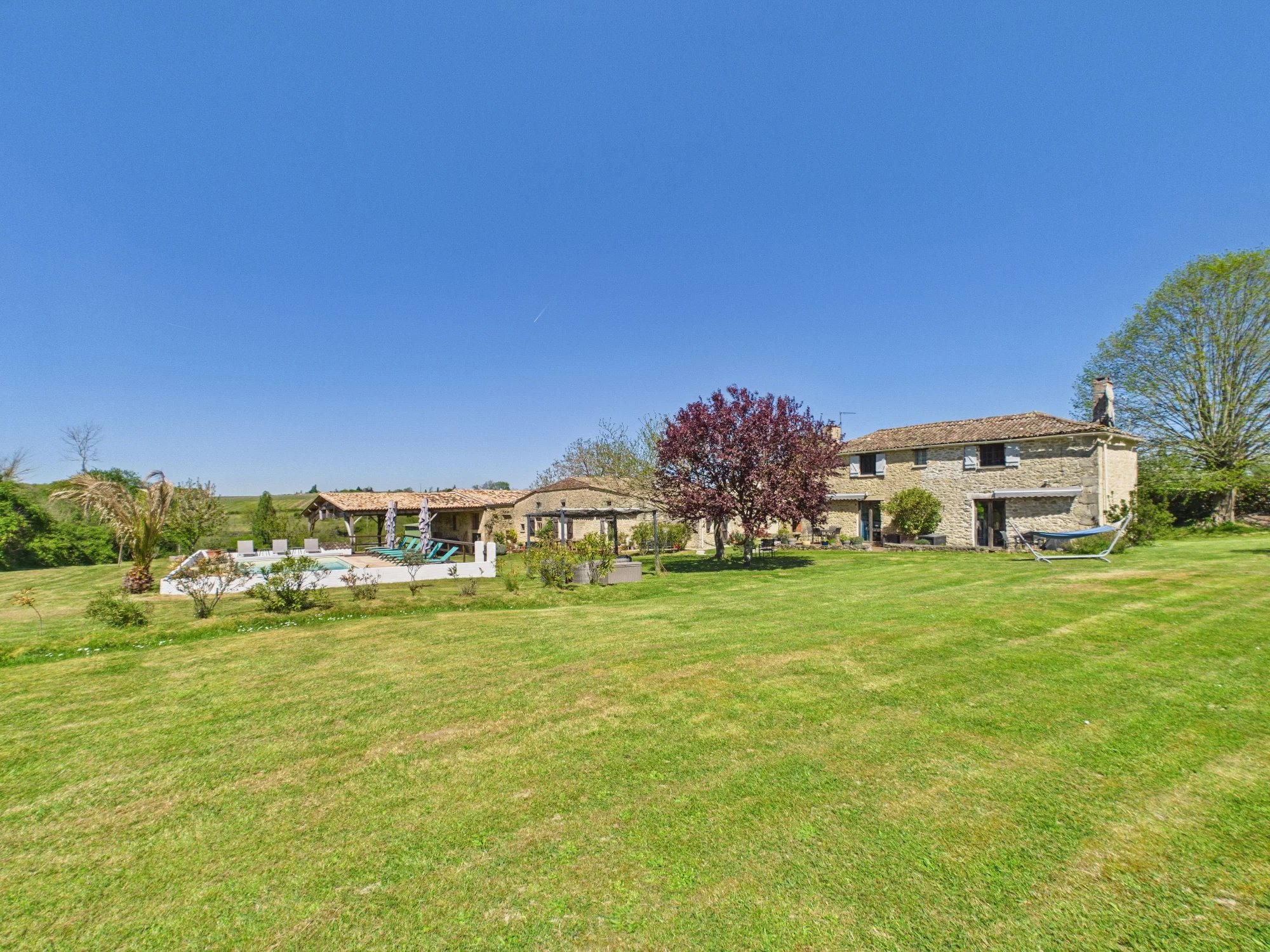 Charming Stone Property with 3 Houses, Pool and Panoramic Views – Near Monségur, Southwest France, Aquitaine – France – BVI80613