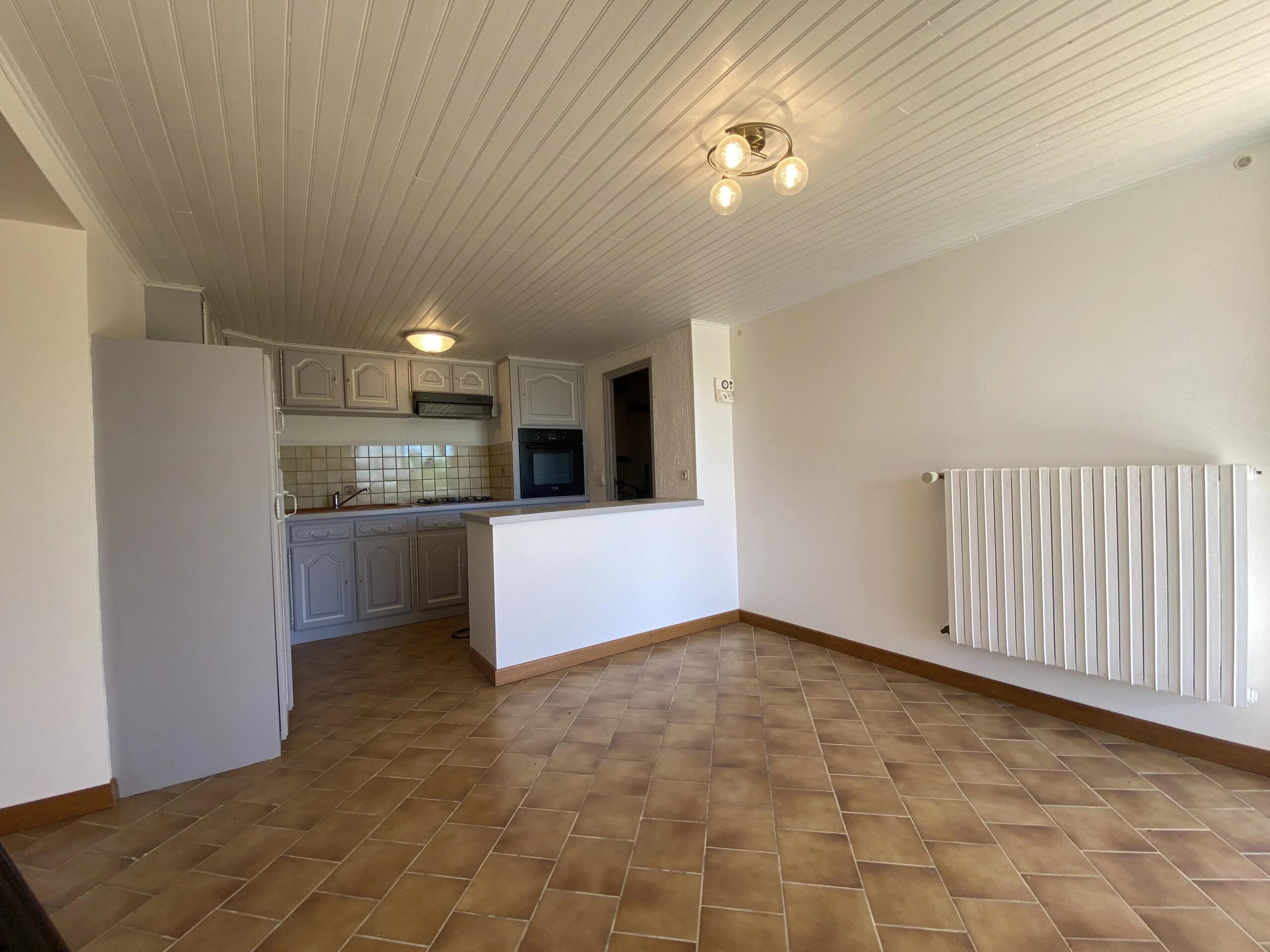 Charming Stone House with Covered Terrace, Midi-Pyrénées – France – BVI84361