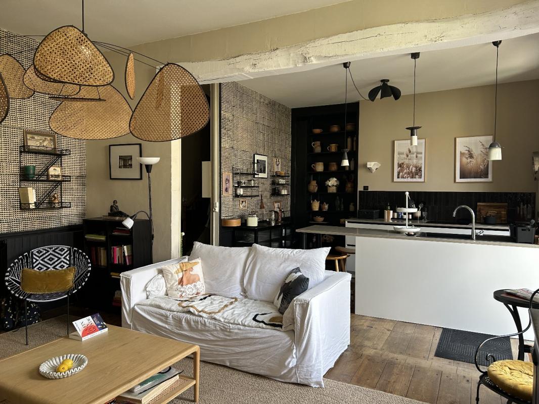 6 bedroom maison de ville in Saint Jean D’angely, Charente-Maritime, France