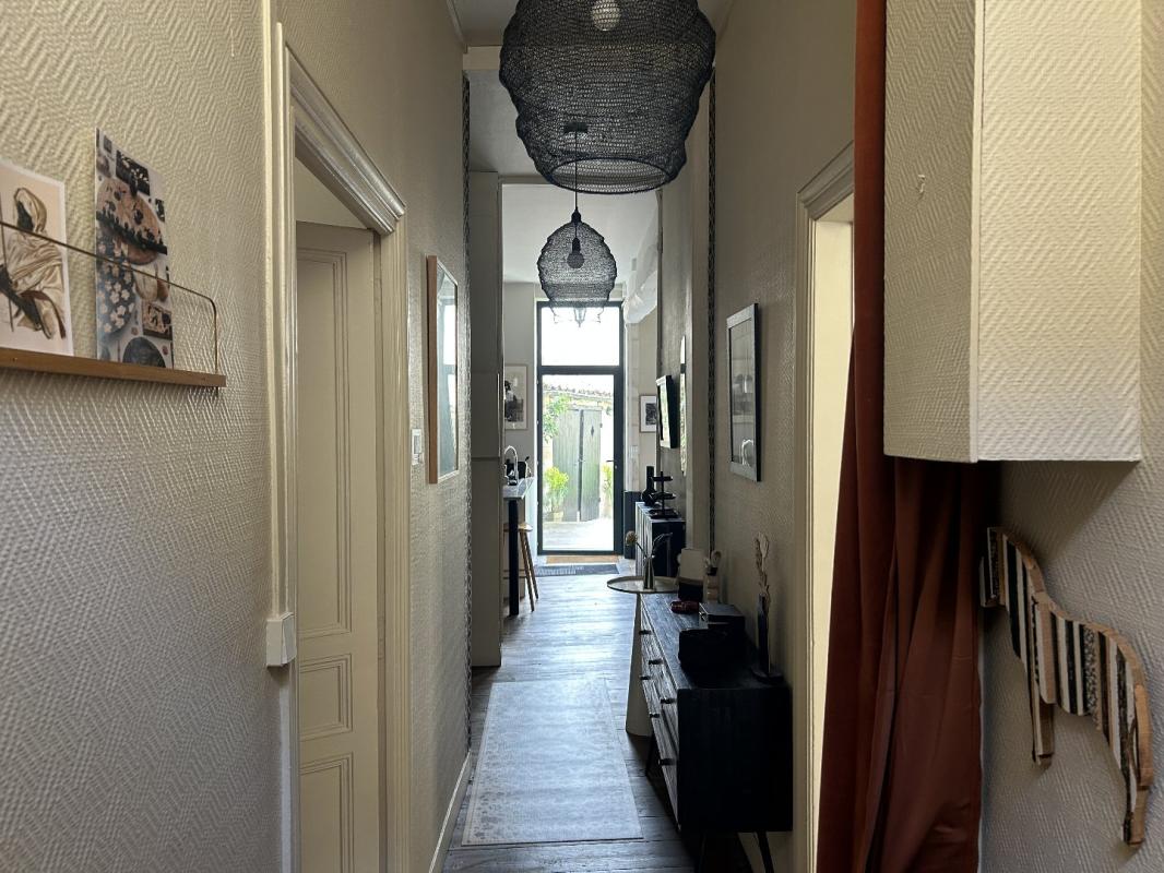 6 bedroom maison de ville in Saint Jean D’angely, Charente-Maritime, France