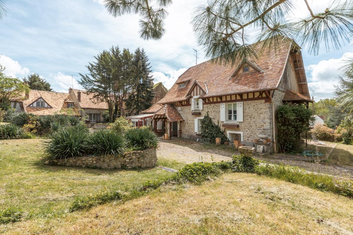 8 bedroom propriete in Breuillet, Essonne, France