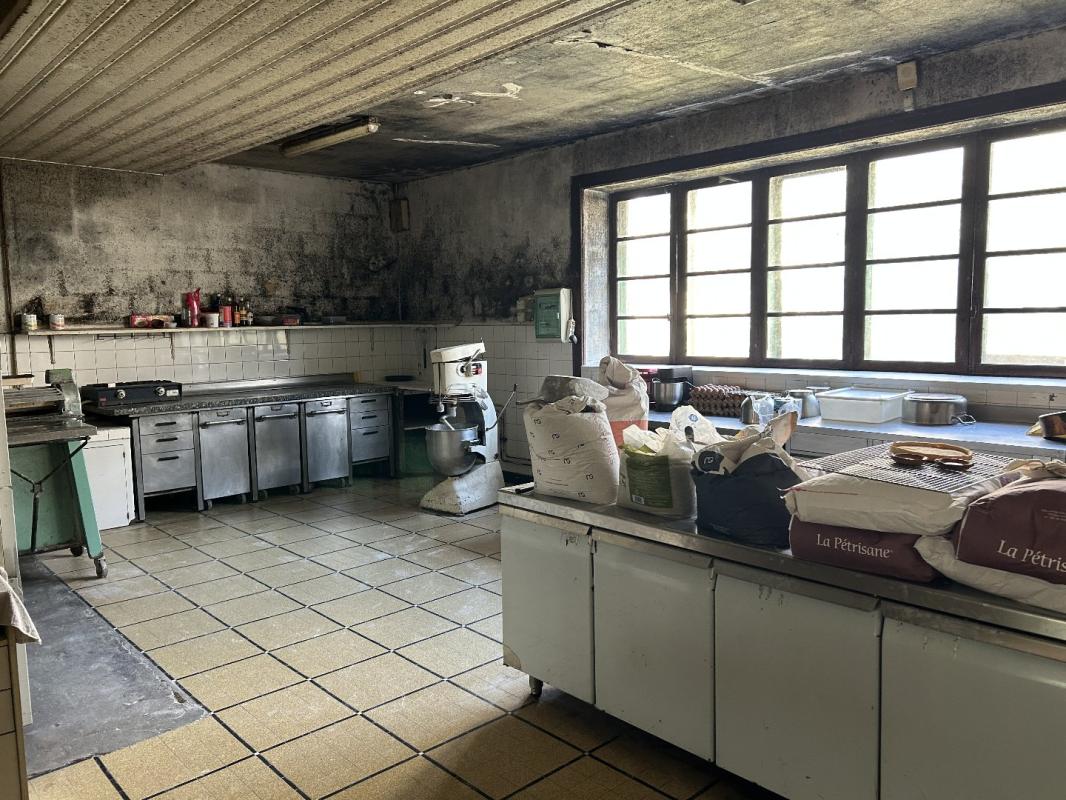 6 bedroom maison in Saint Jean D’angely, Charente-Maritime, France