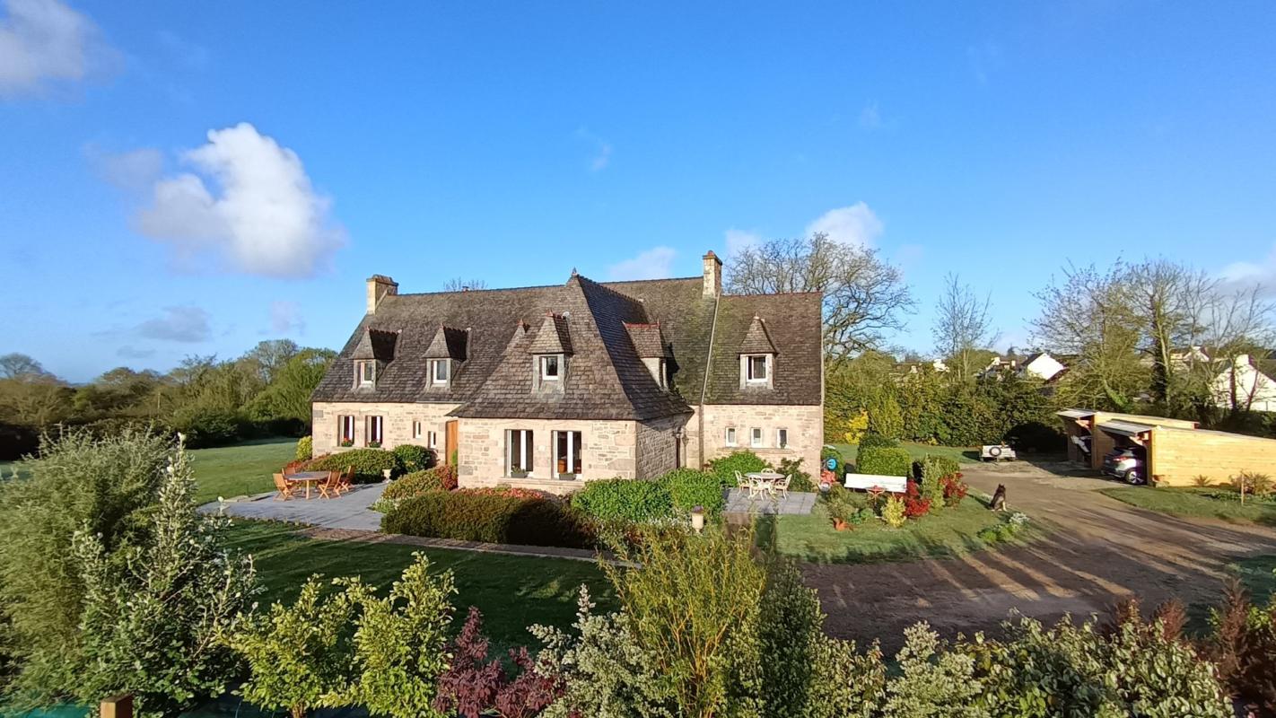 6 bedroom maison en pierres in Landivisiau, Finistère, France
