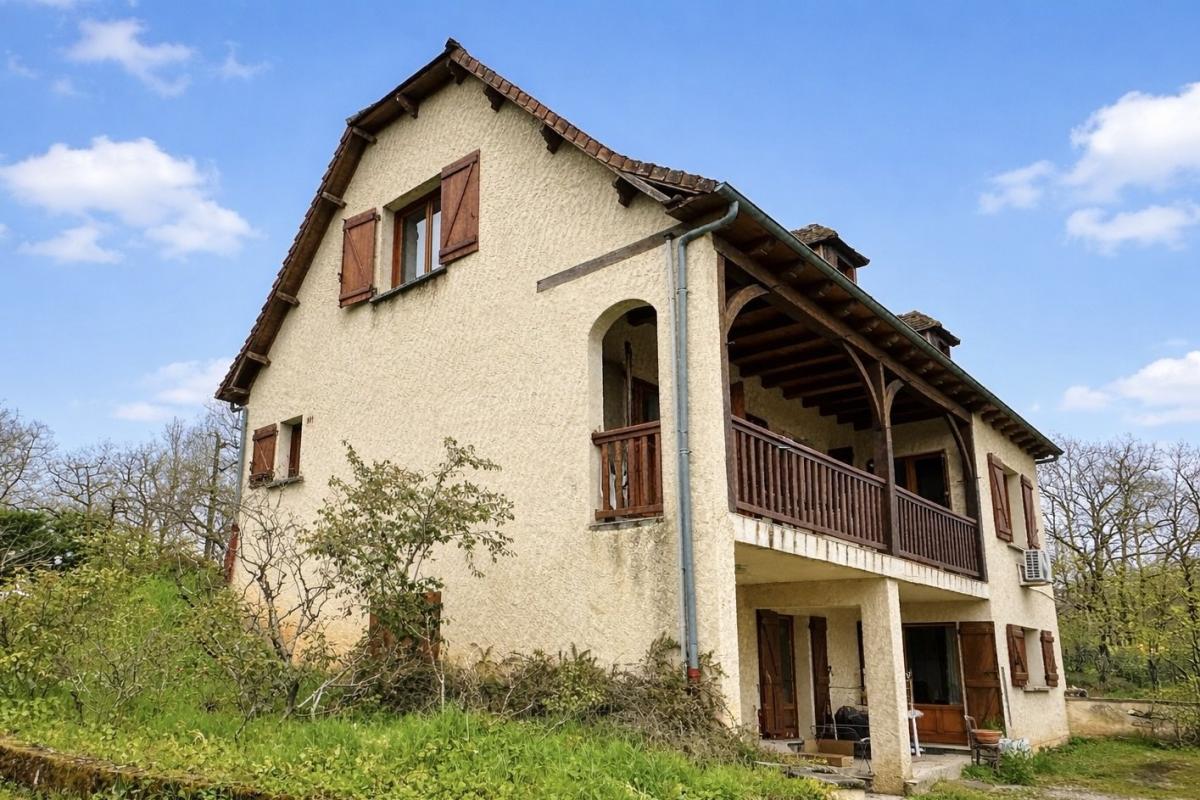 4 bedroom maison in Cressensac, Lot, France