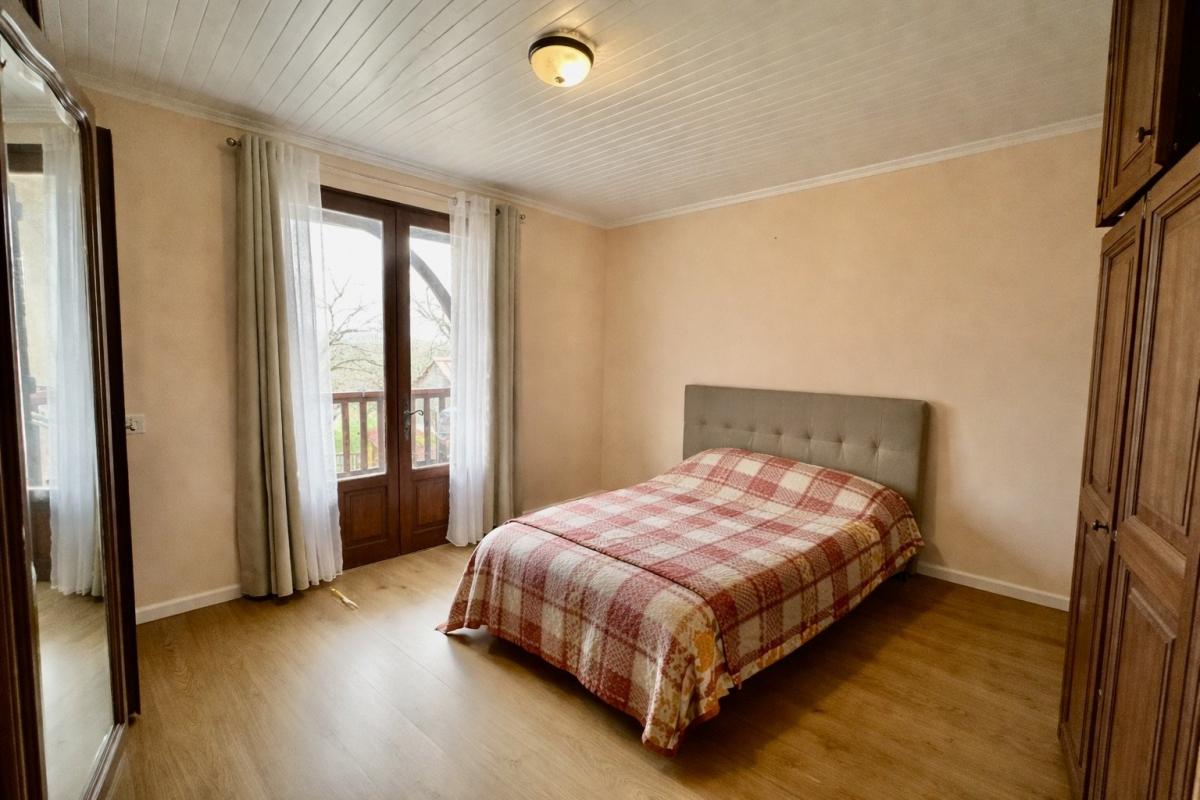 4 bedroom maison in Cressensac, Lot, France