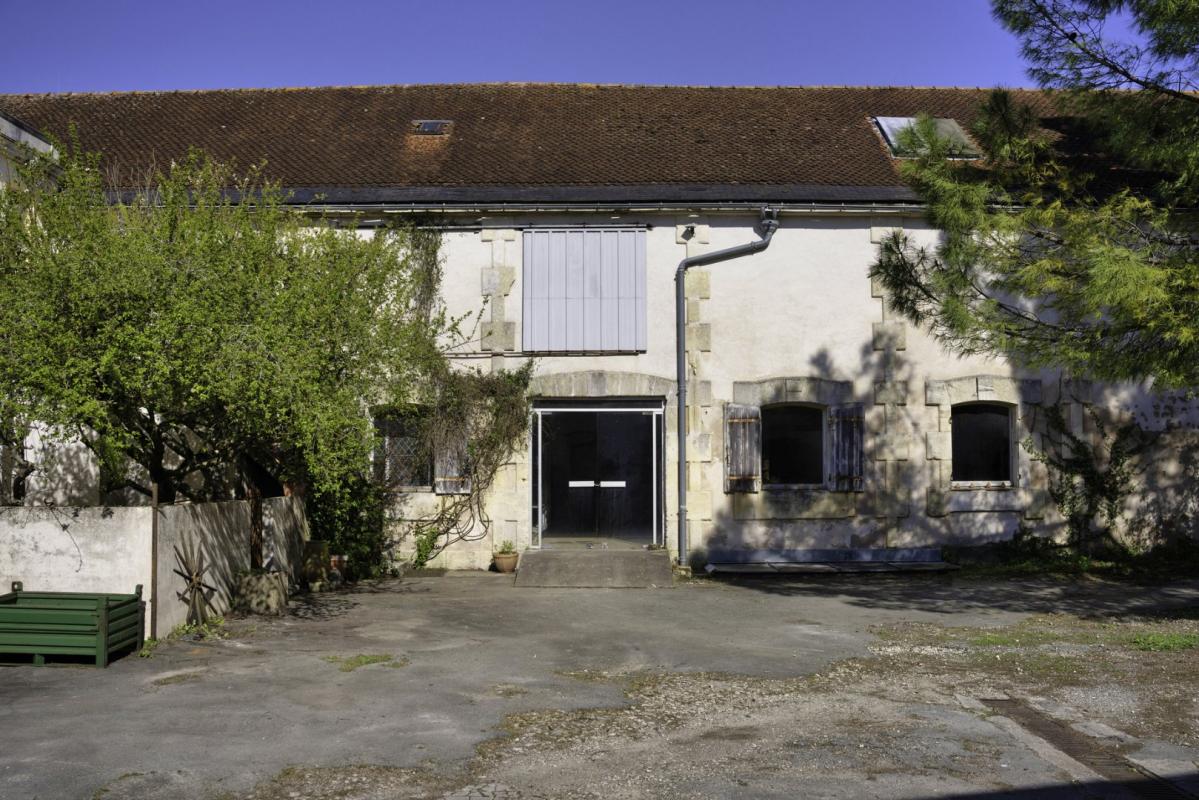 4 bedroom propriete in Saint Jean D’angely, Charente-Maritime, France