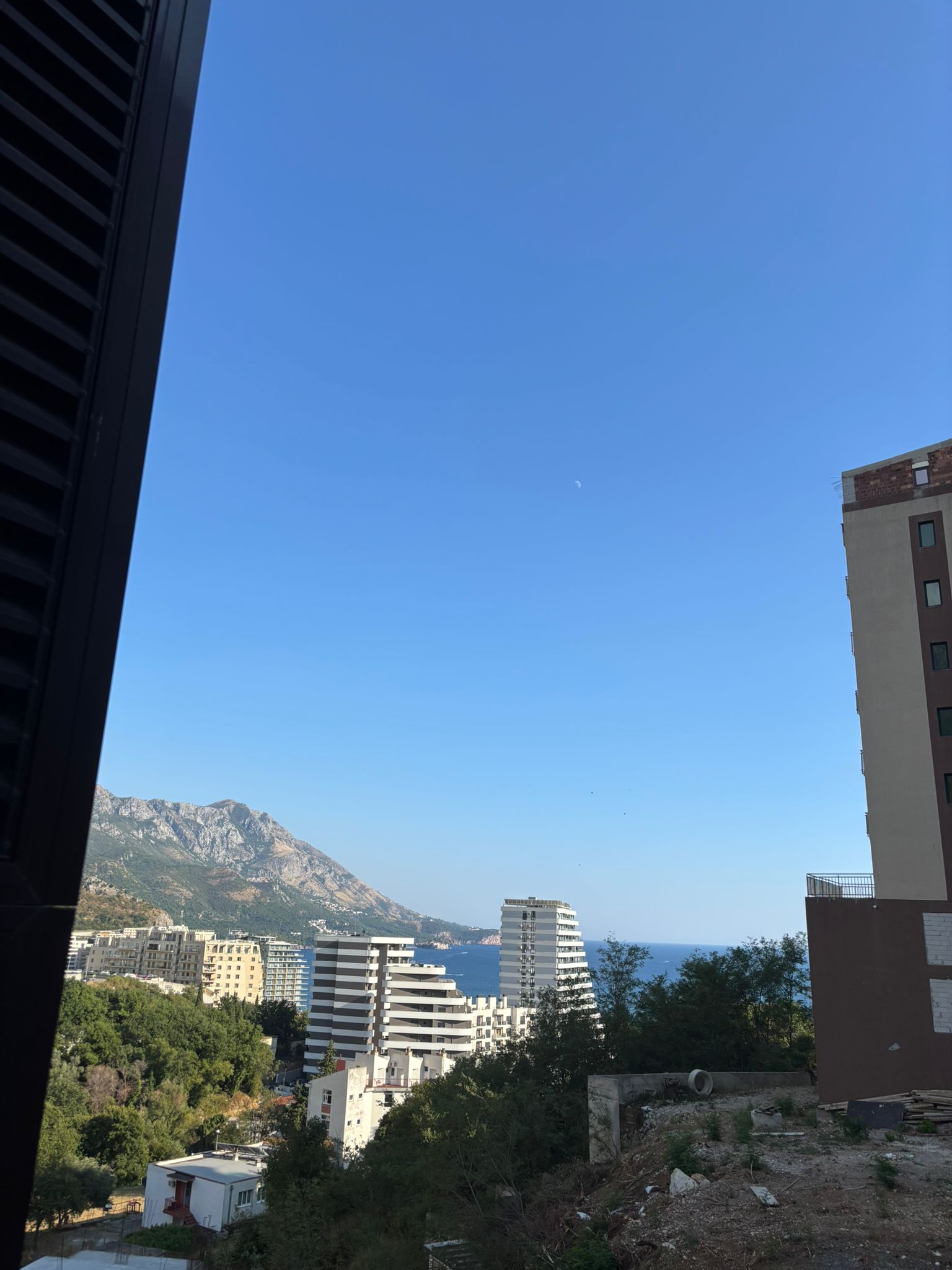 Studio Apartment in Bečići – Luxury Complex with Pool and Spa