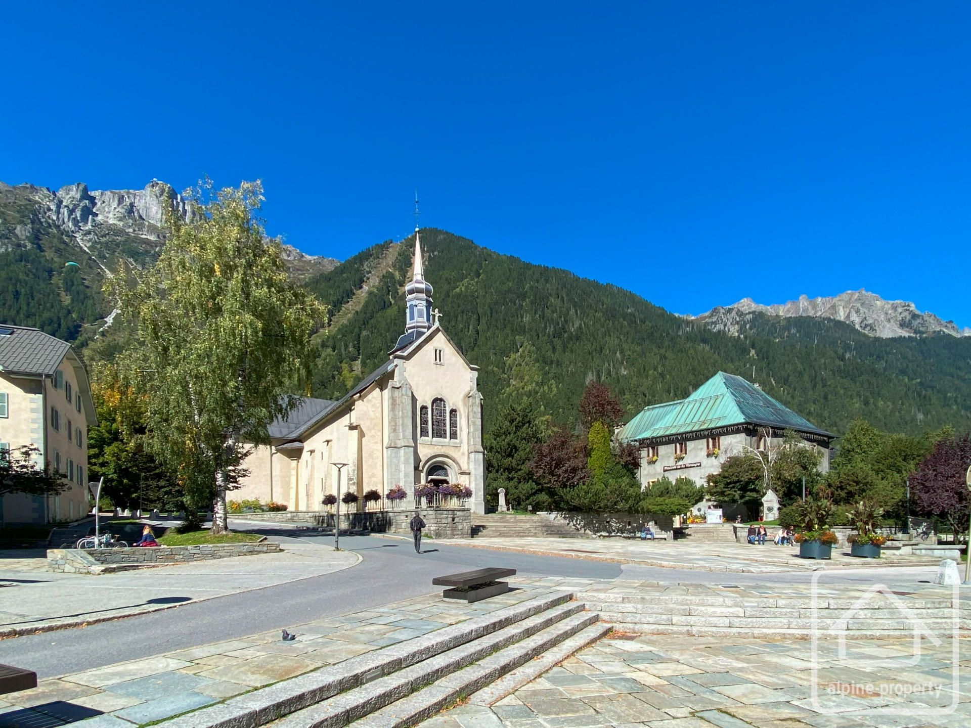 3 Bedroom Apartment In Central Chamonix Close To Ski Lifts, 1 Hour From Geneva Airport – APPTLECENTRAL