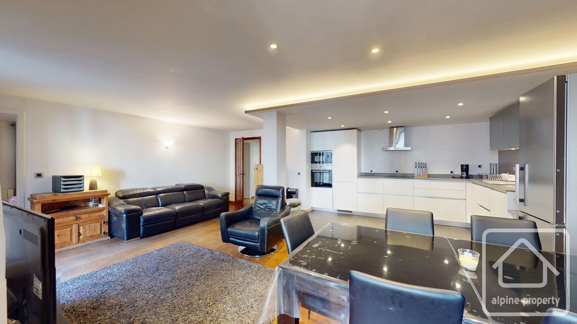 3 Bedroom Apartment In Central Chamonix Close To Ski Lifts, 1 Hour From Geneva Airport – APPTLECENTRAL