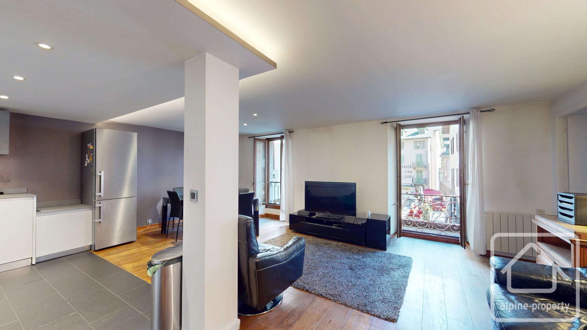 3 Bedroom Apartment In Central Chamonix Close To Ski Lifts, 1 Hour From Geneva Airport – APPTLECENTRAL