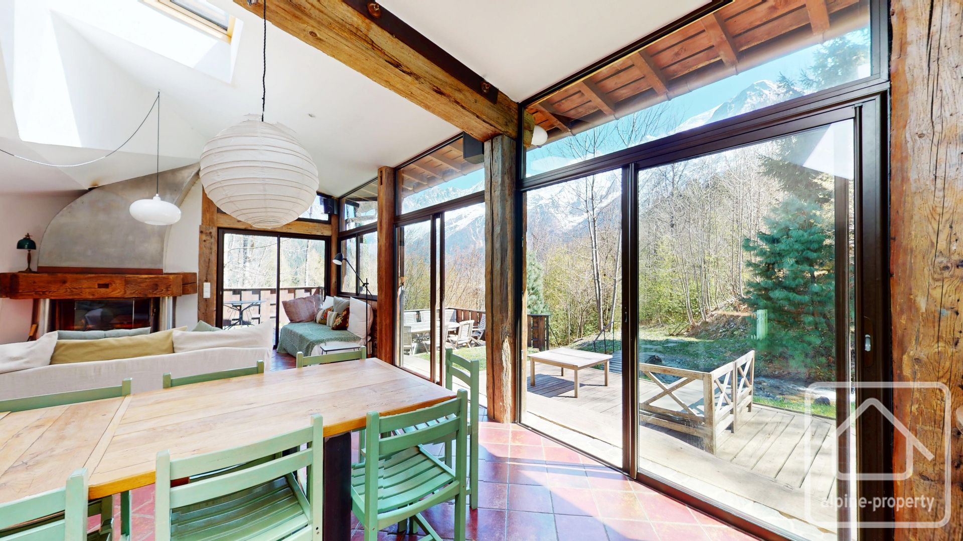 5 Bedroom 5 Bathroom Property, Walking Distance From Ski Lift, 1 Hour From Geneva – RIVENDELL
