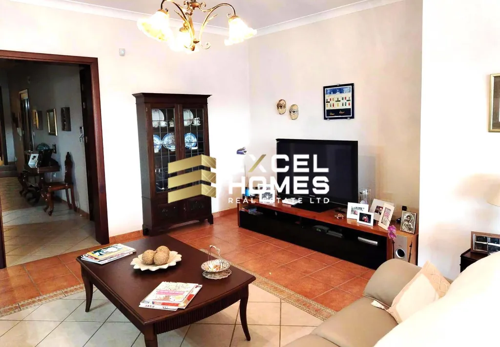 3 bedroom Apartment in Sliema, Malta – 67908